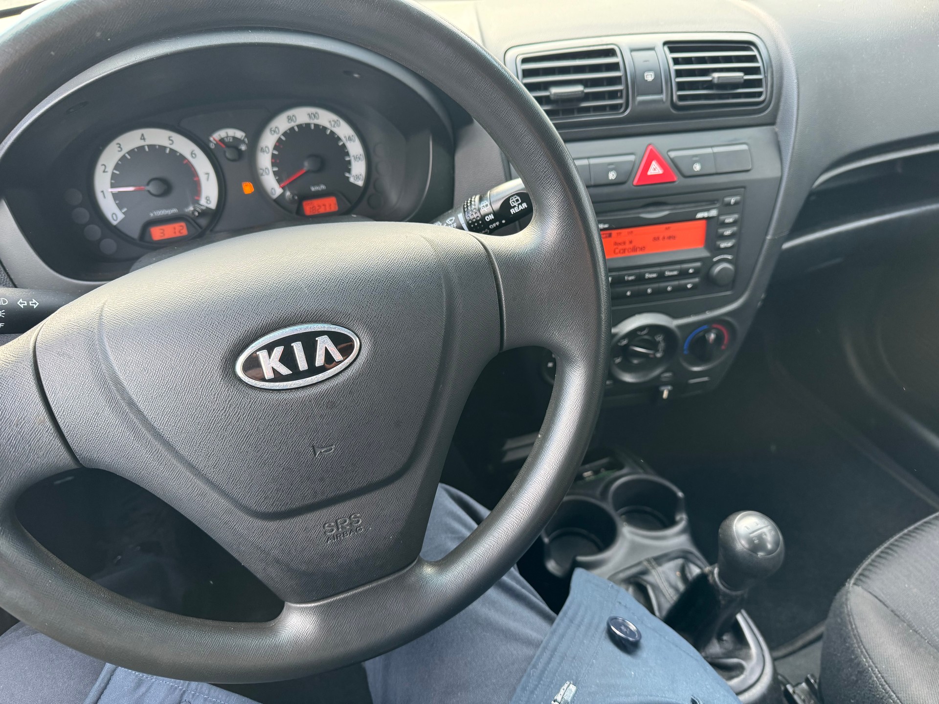 KIA Picanto 1.1 Trend-image-11