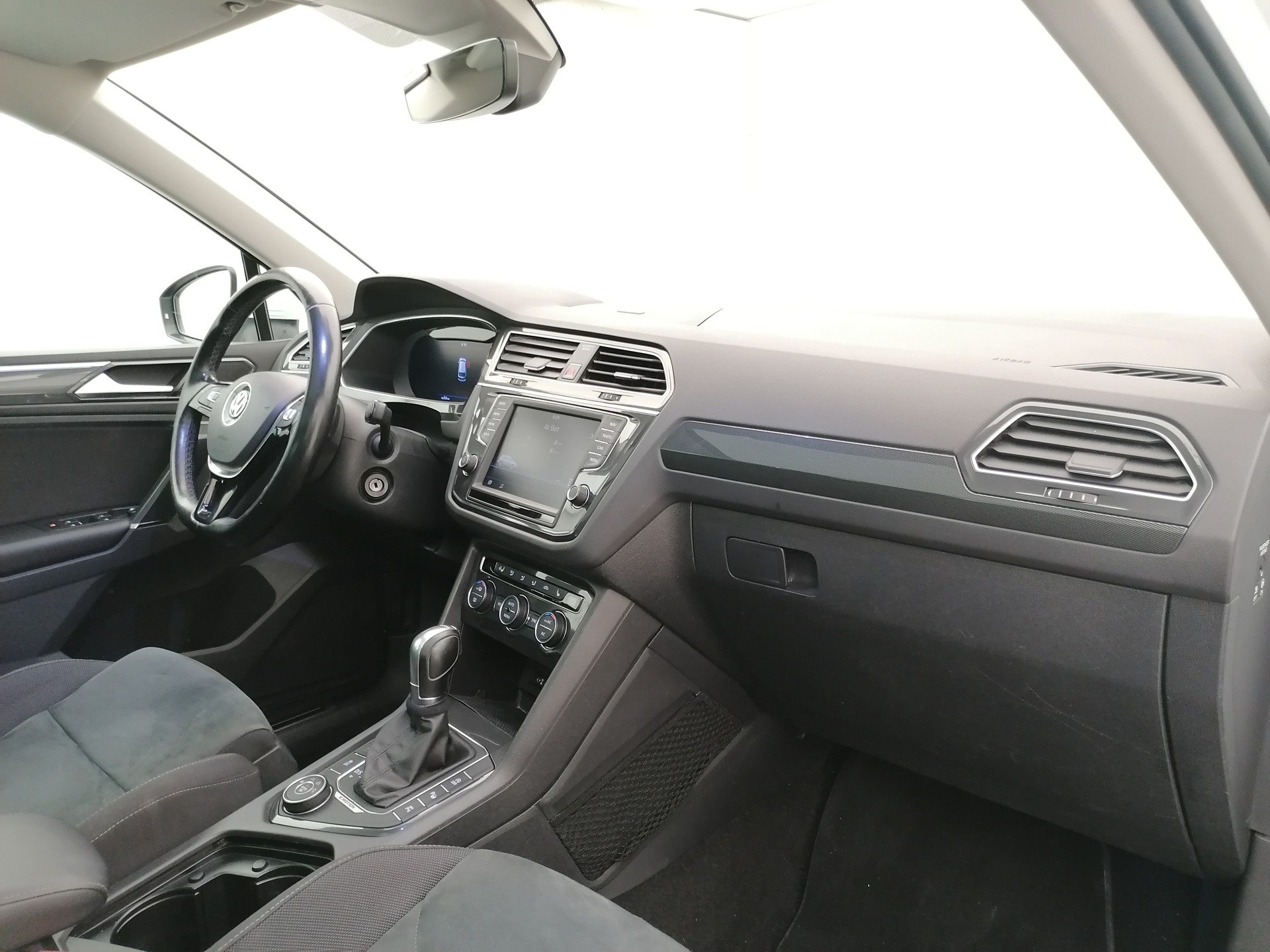 VW Tiguan 2.0 TDi Highline 4M-image-13