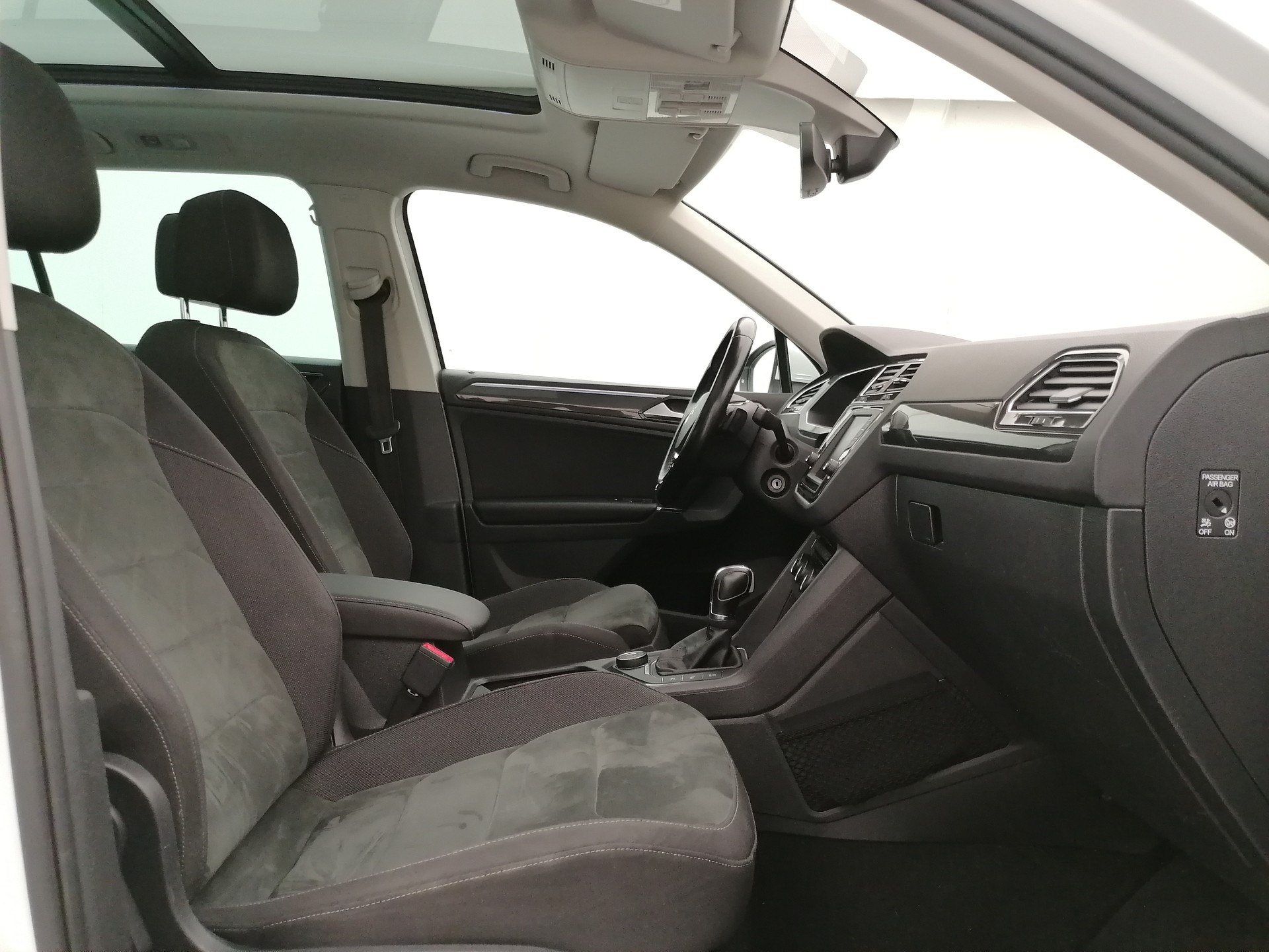 VW Tiguan 2.0 TDi Highline 4M-image-14