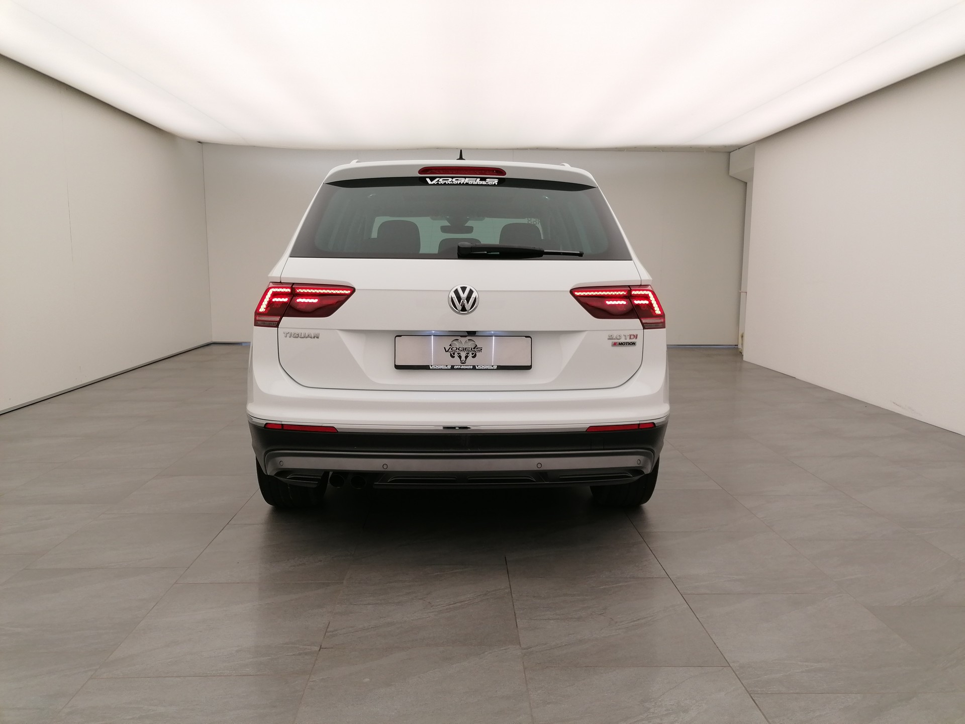 VW Tiguan 2.0 TDi Highline 4M-image-4