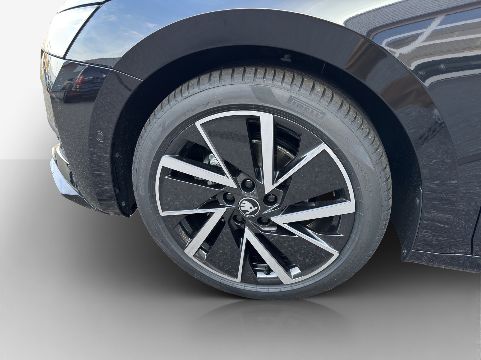 SKODA Octavia Combi 1.5 TSI mHEV DSG Sport Line-image-13