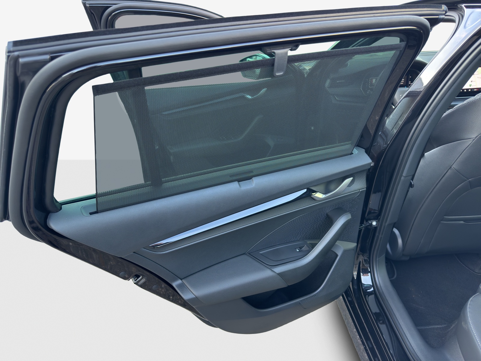 SKODA Octavia Combi 1.5 TSI mHEV DSG Sport Line-image-14