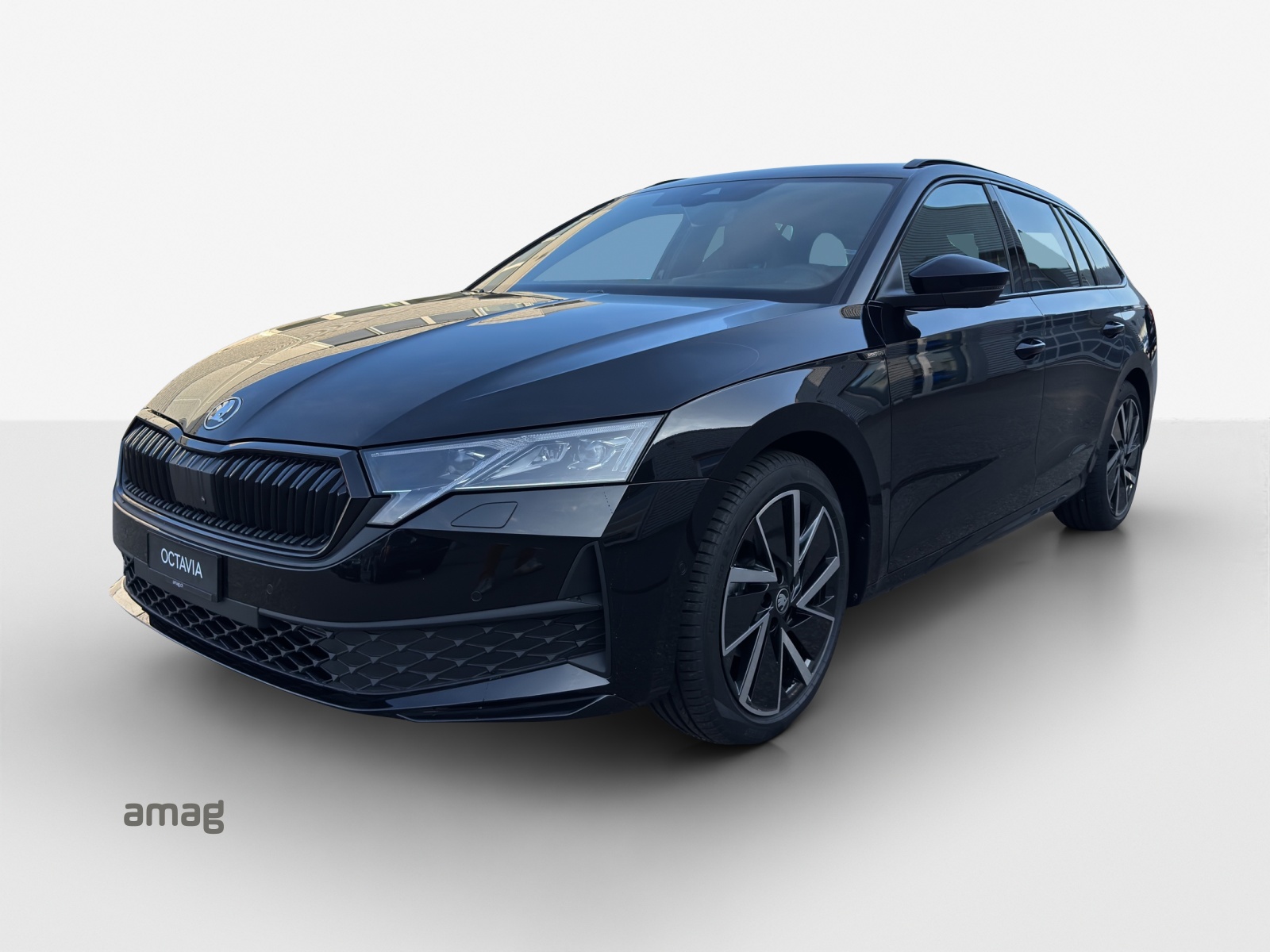 SKODA Octavia Combi 1.5 TSI mHEV DSG Sport Line-image-0