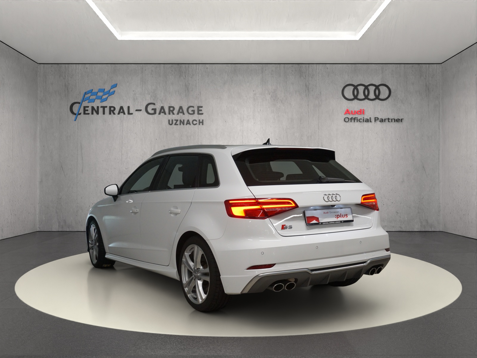 AUDI S3 Sportback 2.0 TFSI quattro S-tronic-image-2