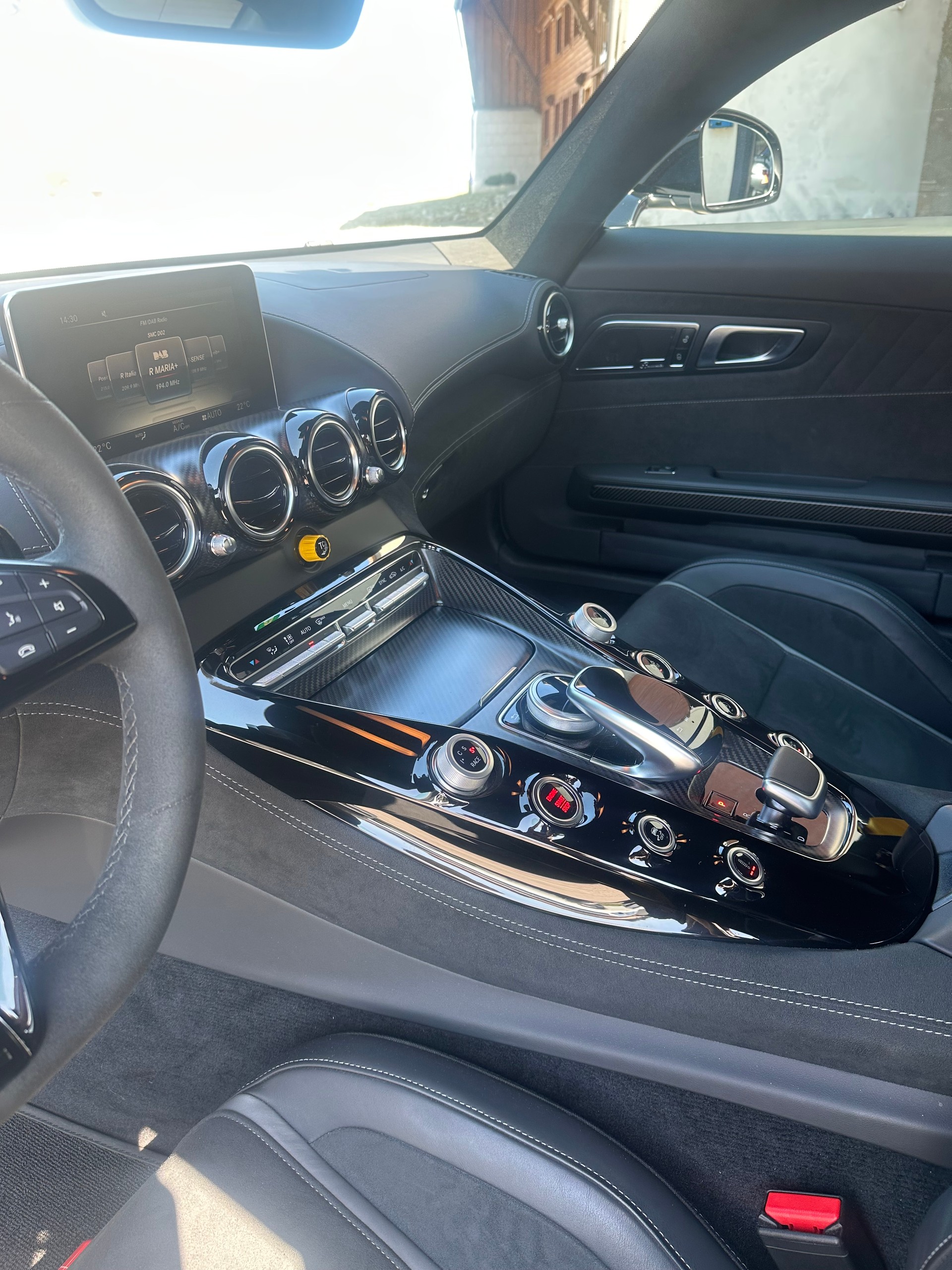 MERCEDES-BENZ AMG GT R Speedshift DCT-image-7