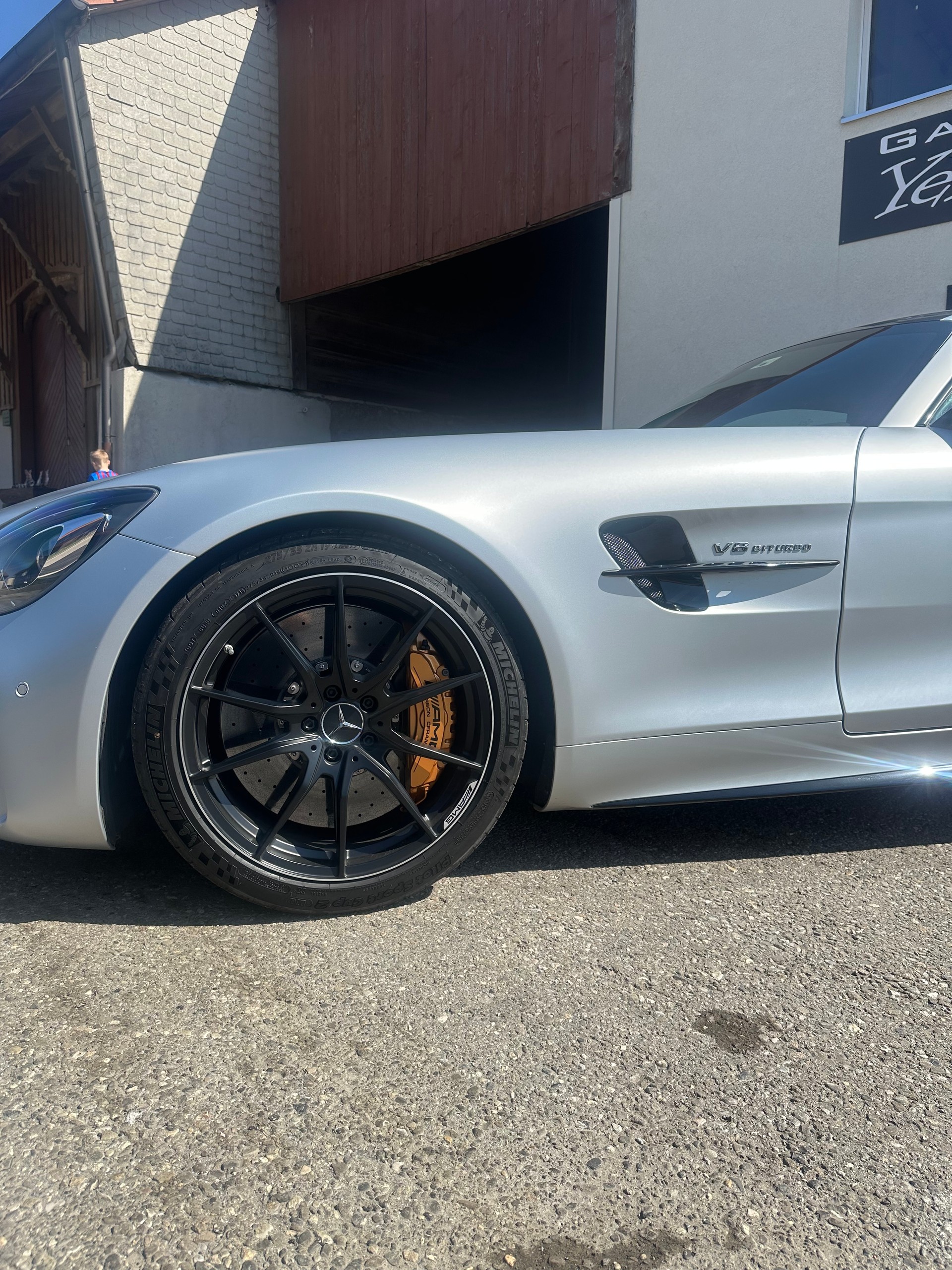 MERCEDES-BENZ AMG GT R Speedshift DCT-image-4