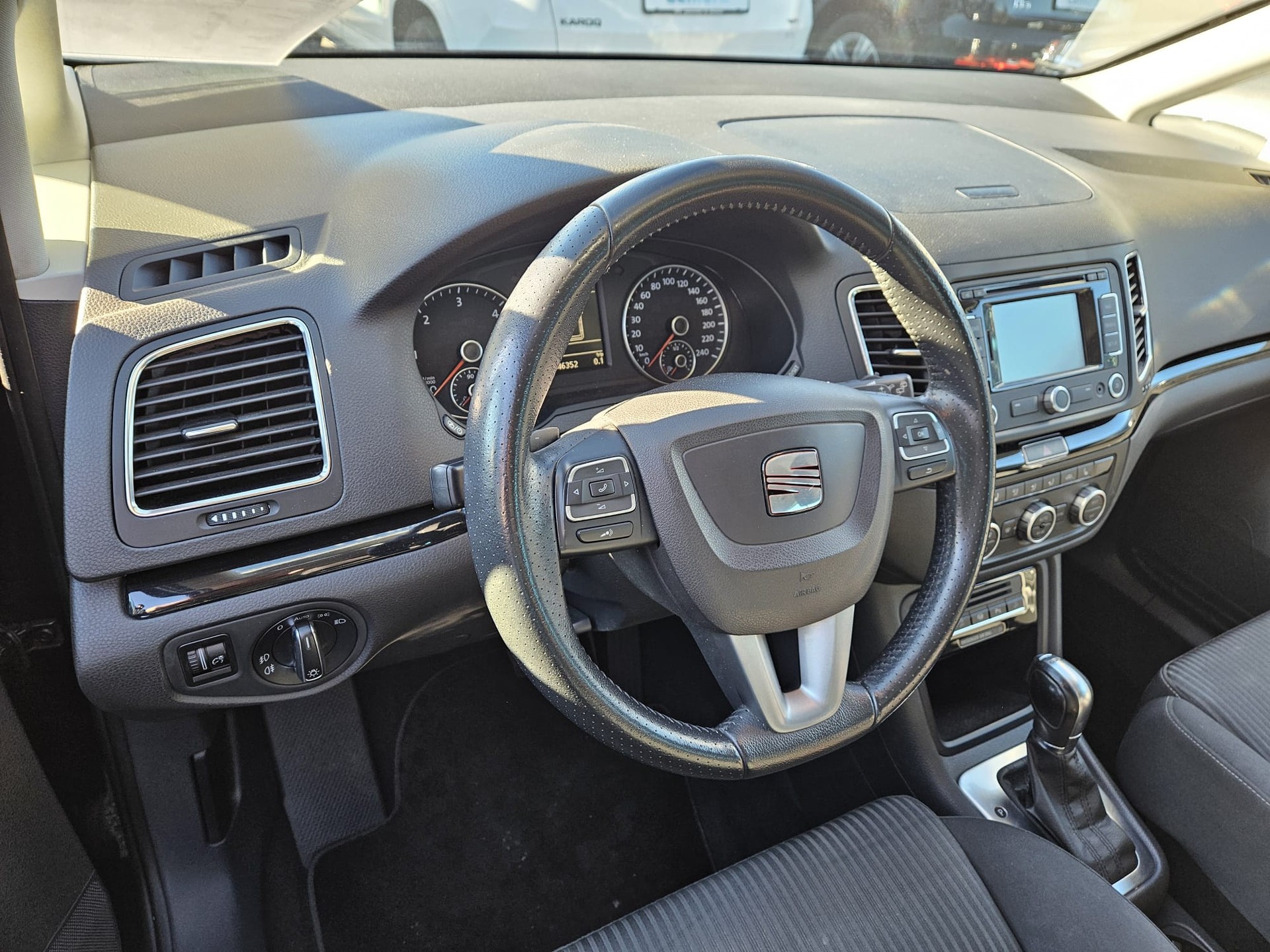 SEAT Alhambra 2.0 TDI Style Viva DSG-image-4