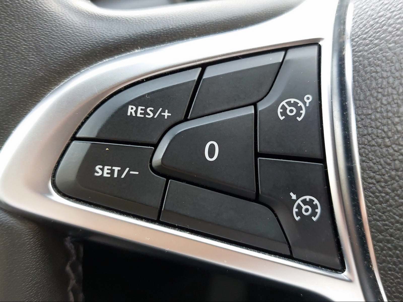 DACIA Duster 1.3 TCe 150 Prestige EDC-image-13