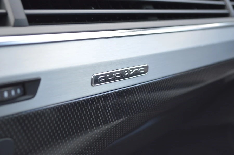 AUDI SQ7 4.0 TDI quattro tiptronic 7 Plätze I Panoramadach I Standheizung-image-15