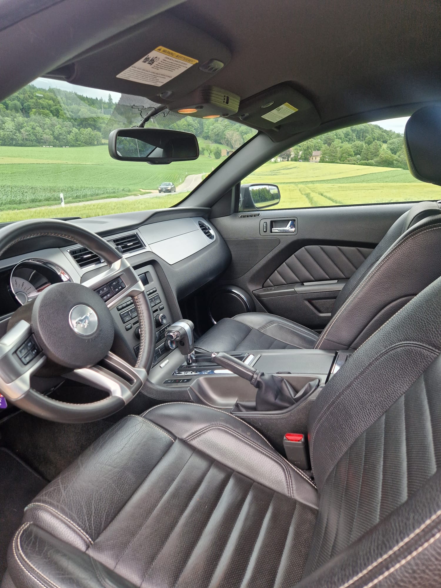 FORD MUSTANG-image-5