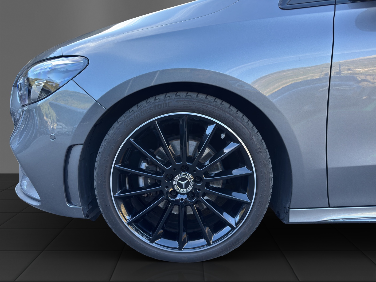 MERCEDES-BENZ B 200 d 4Matic AMG Line-image-20