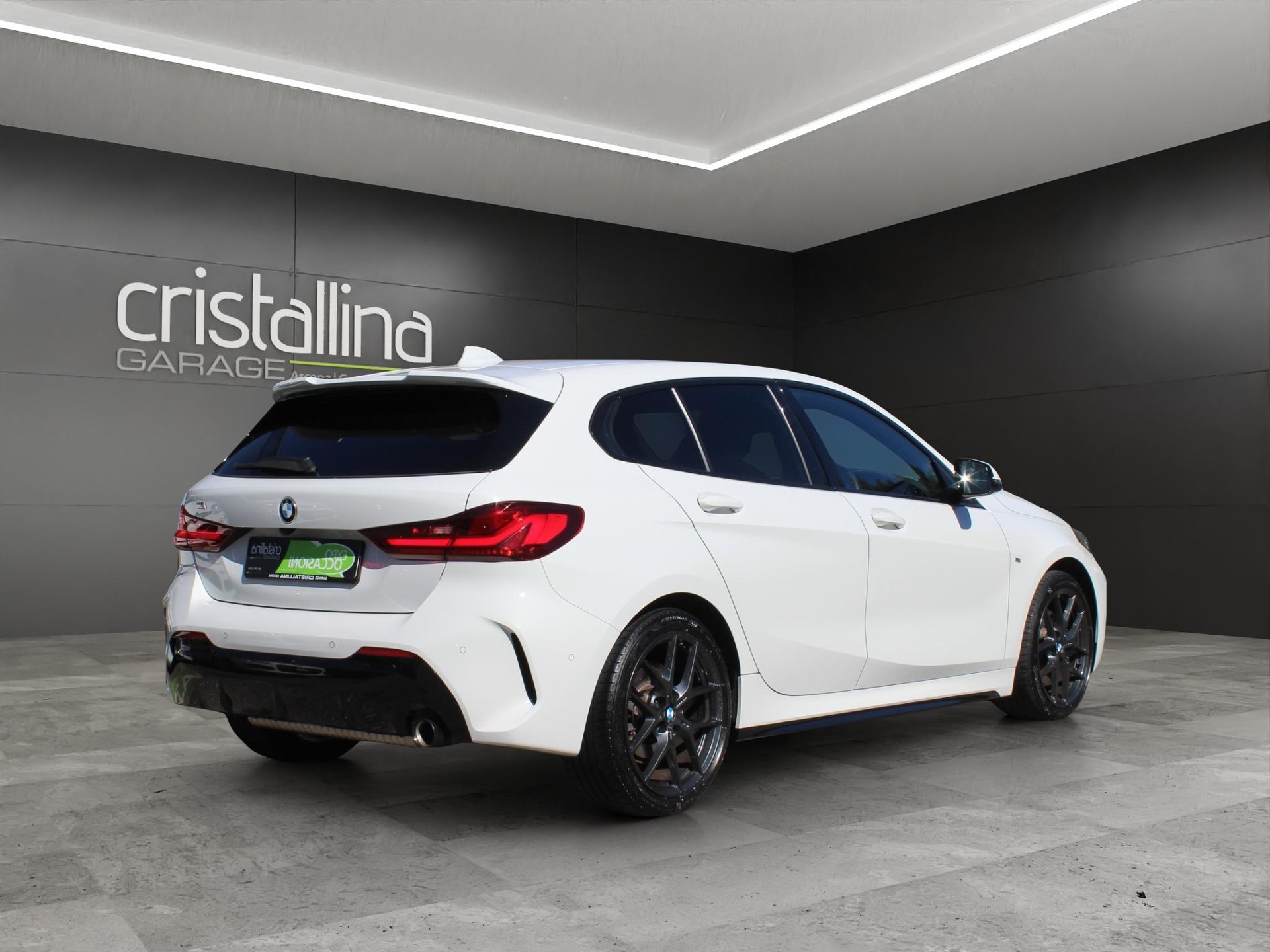 BMW 118i-image-3
