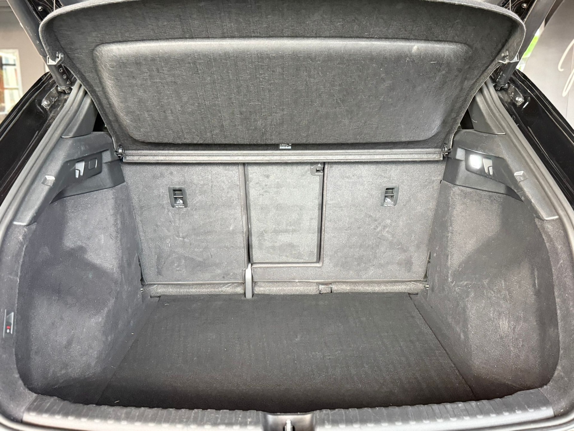 AUDI Q4 e-tron 40-image-20