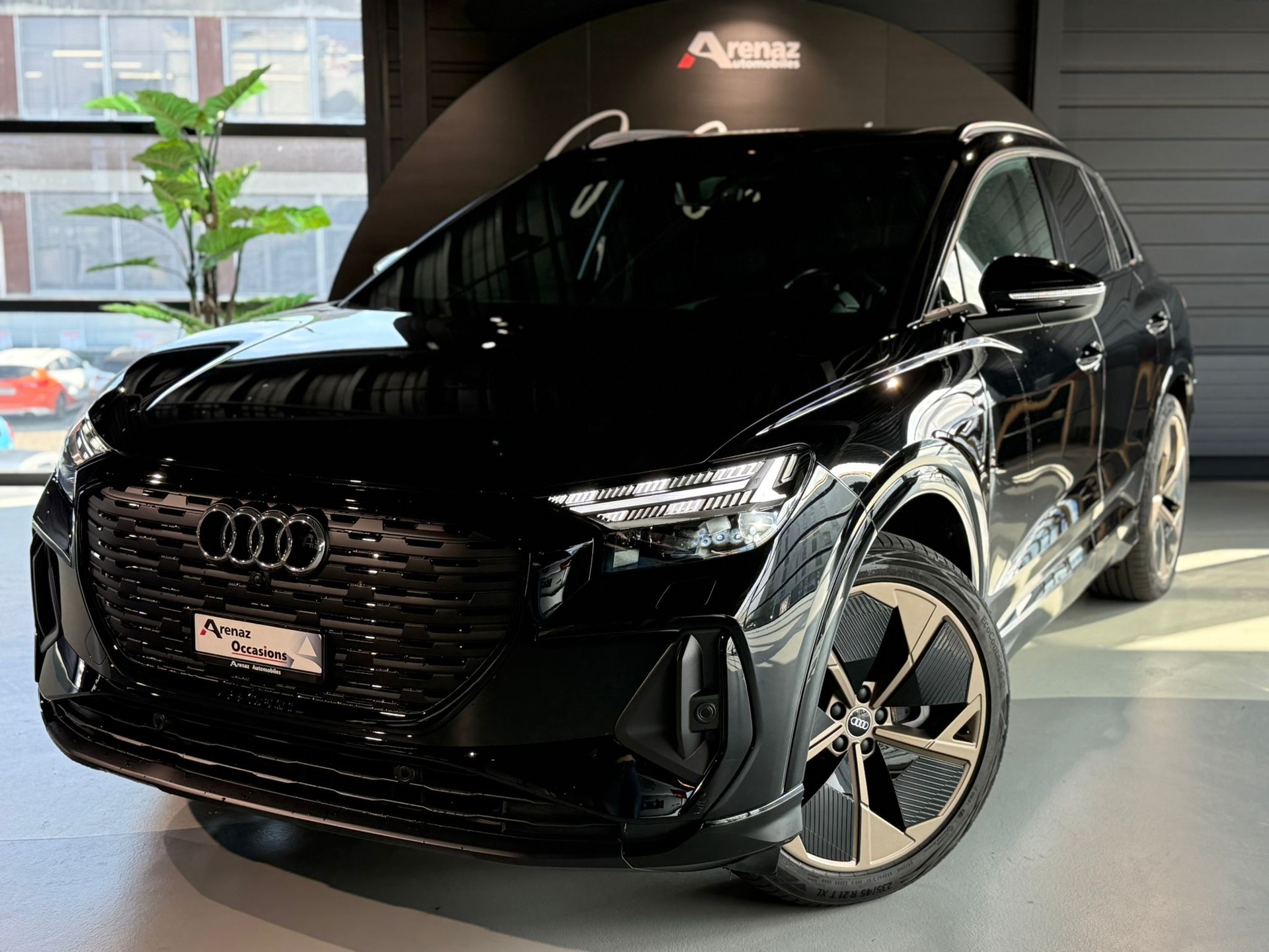 AUDI Q4 e-tron 40-image-0