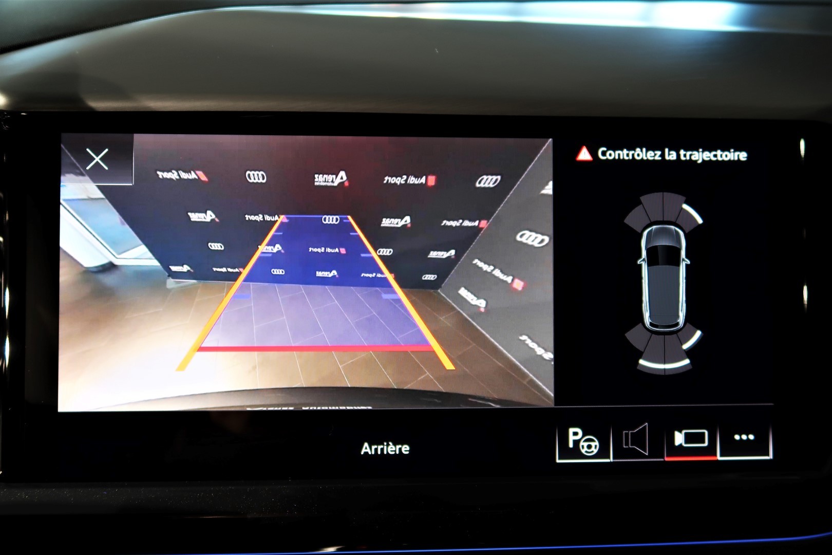 AUDI Q4 e-tron 40-image-15