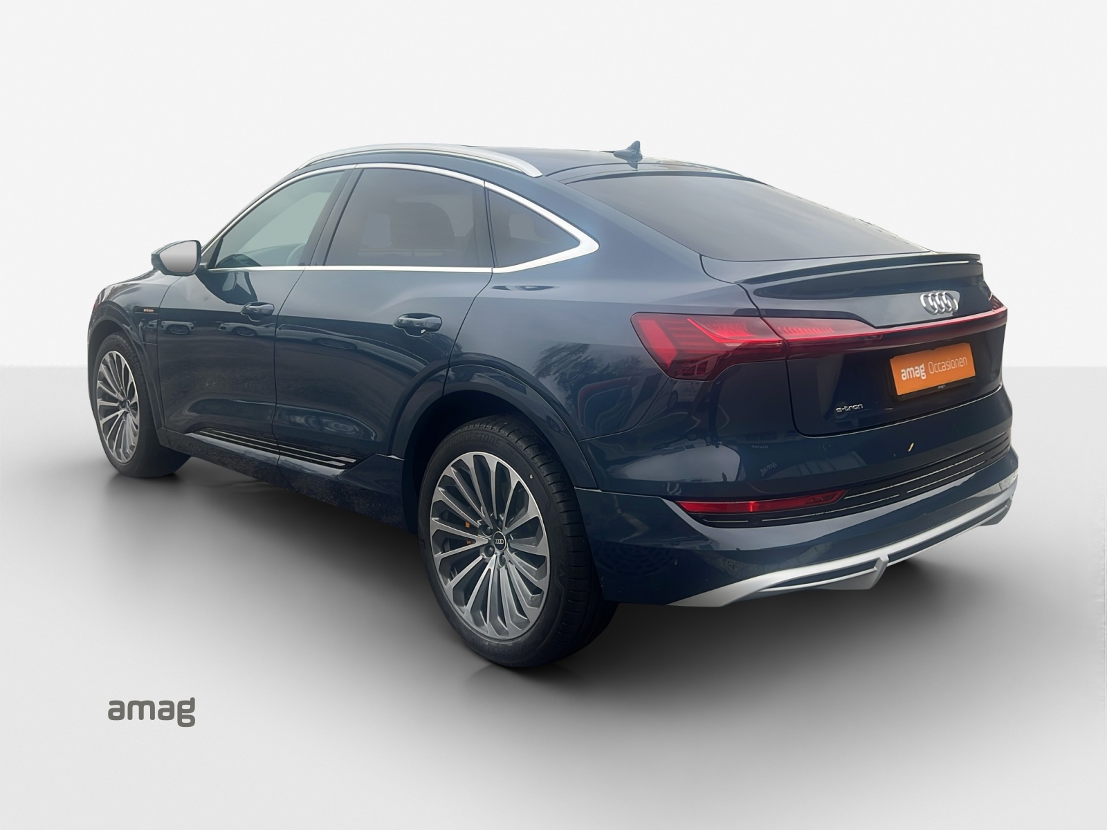 AUDI e-tron 50 Sportback S Line Attraction quattro-image-3