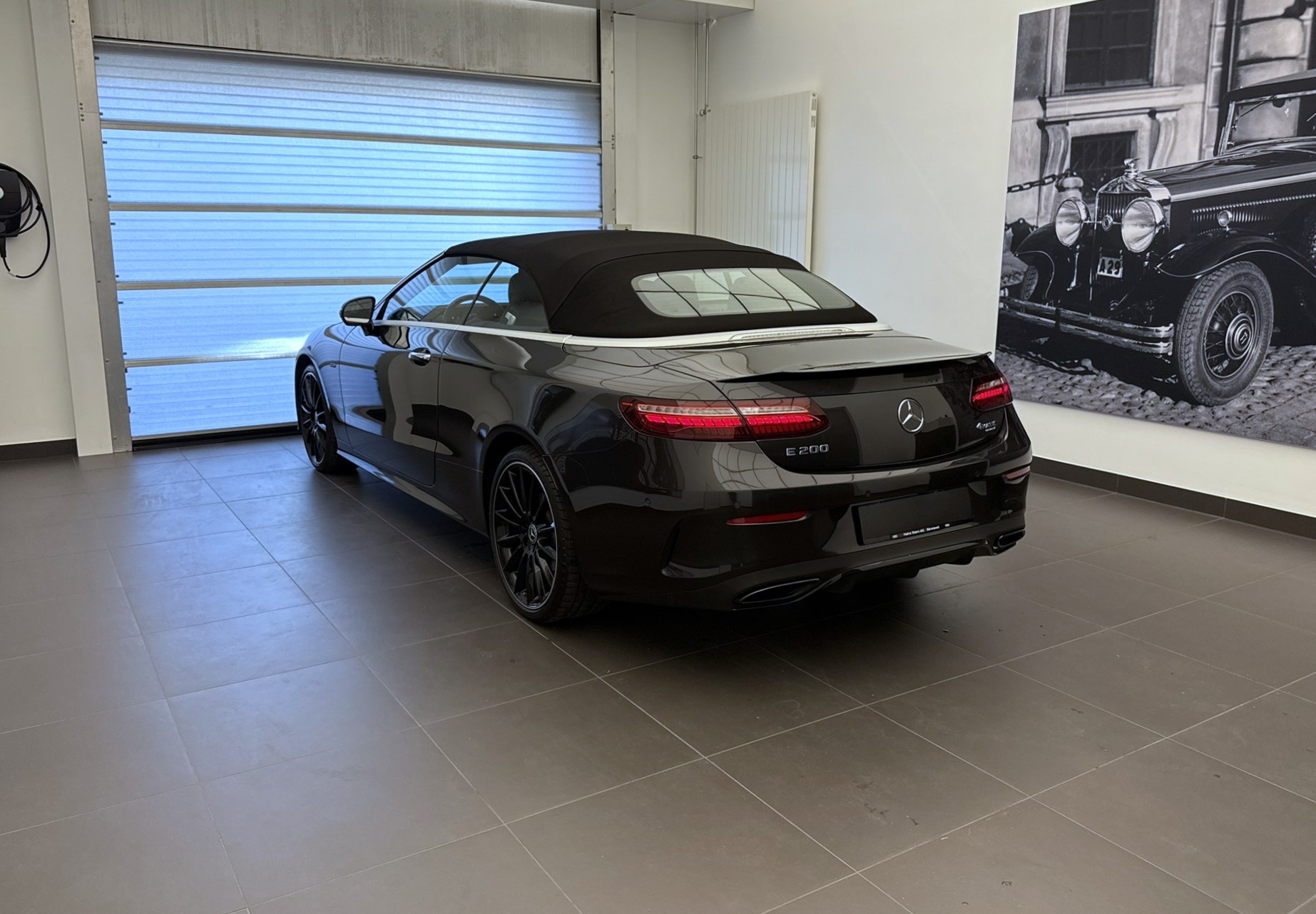 MERCEDES-BENZ E 200 Cabriolet 4Matic Avantgarde 9G-Tronic-image-19