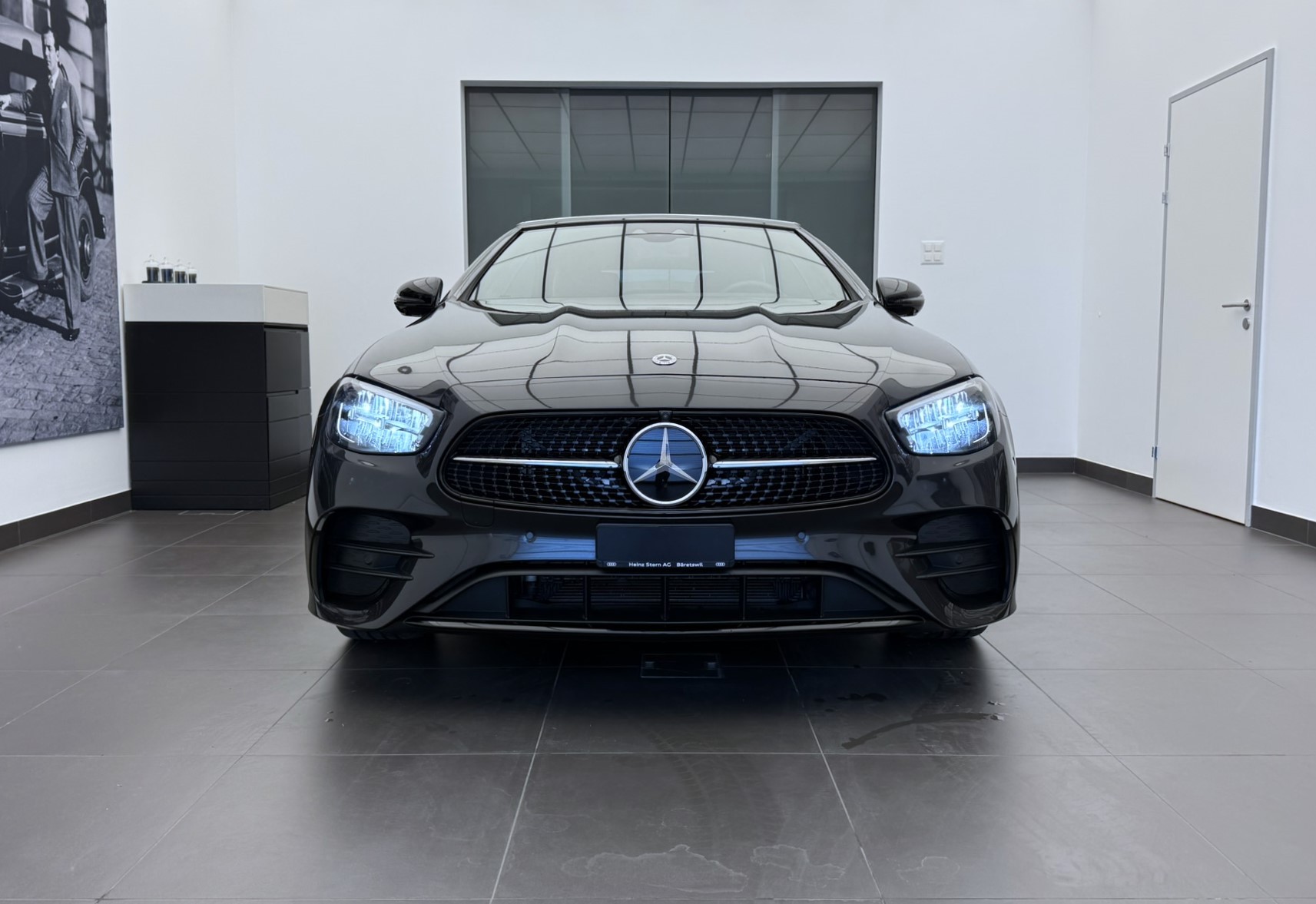 MERCEDES-BENZ E 200 Cabriolet 4Matic Avantgarde 9G-Tronic-image-2