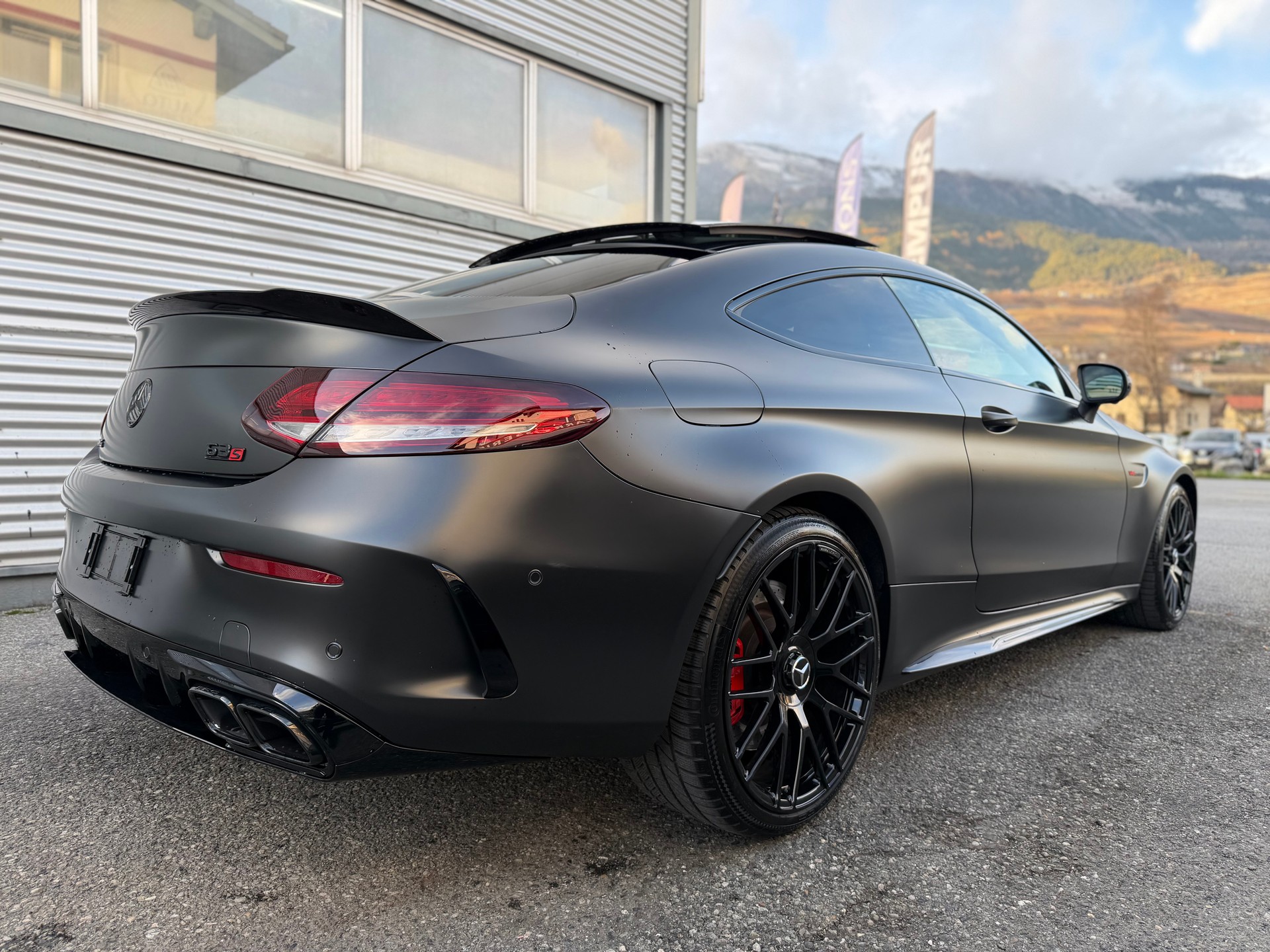 MERCEDES-BENZ C 63 S AMG 9G-tronic-image-3