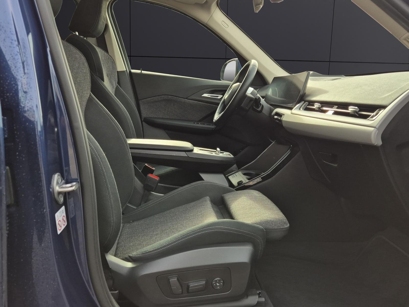 BMW X1 30e xDrive-image-10