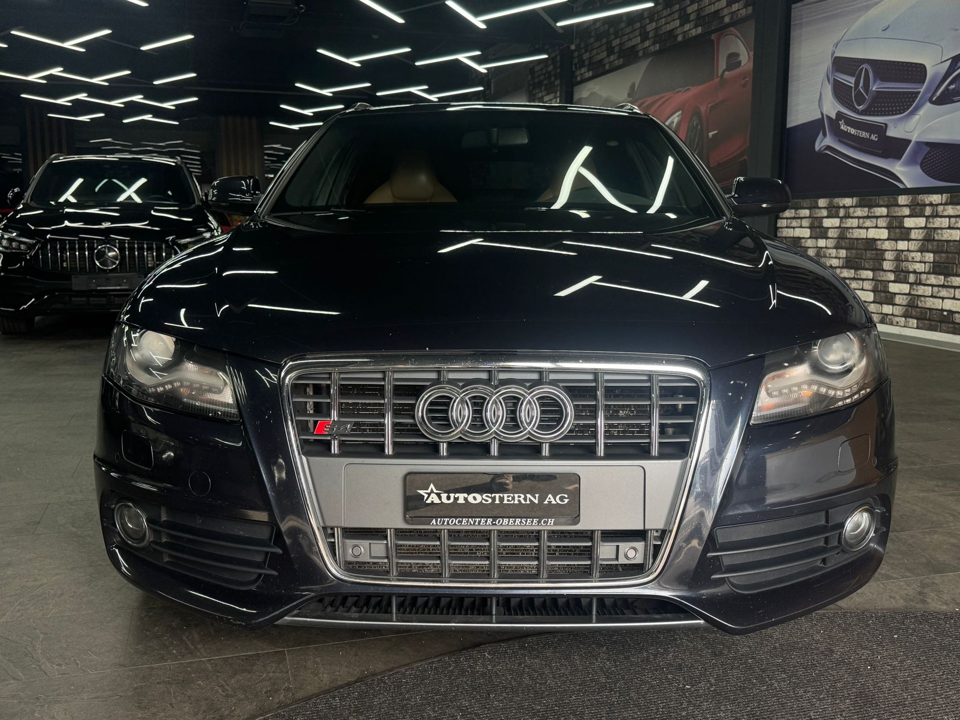 AUDI S4 Avant 3.0 TFSI quattro S-tronic-image-1