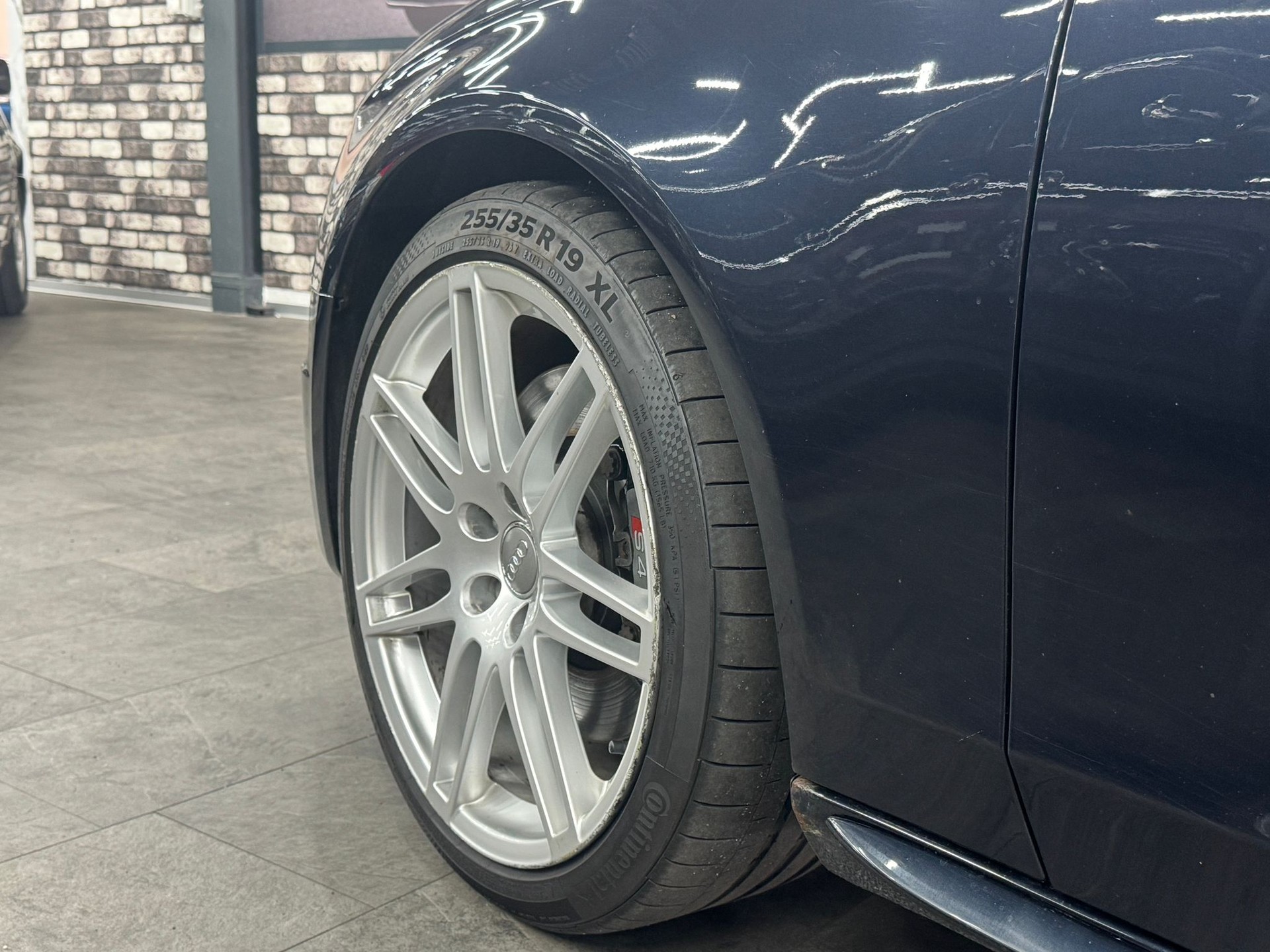 AUDI S4 Avant 3.0 TFSI quattro S-tronic-image-6