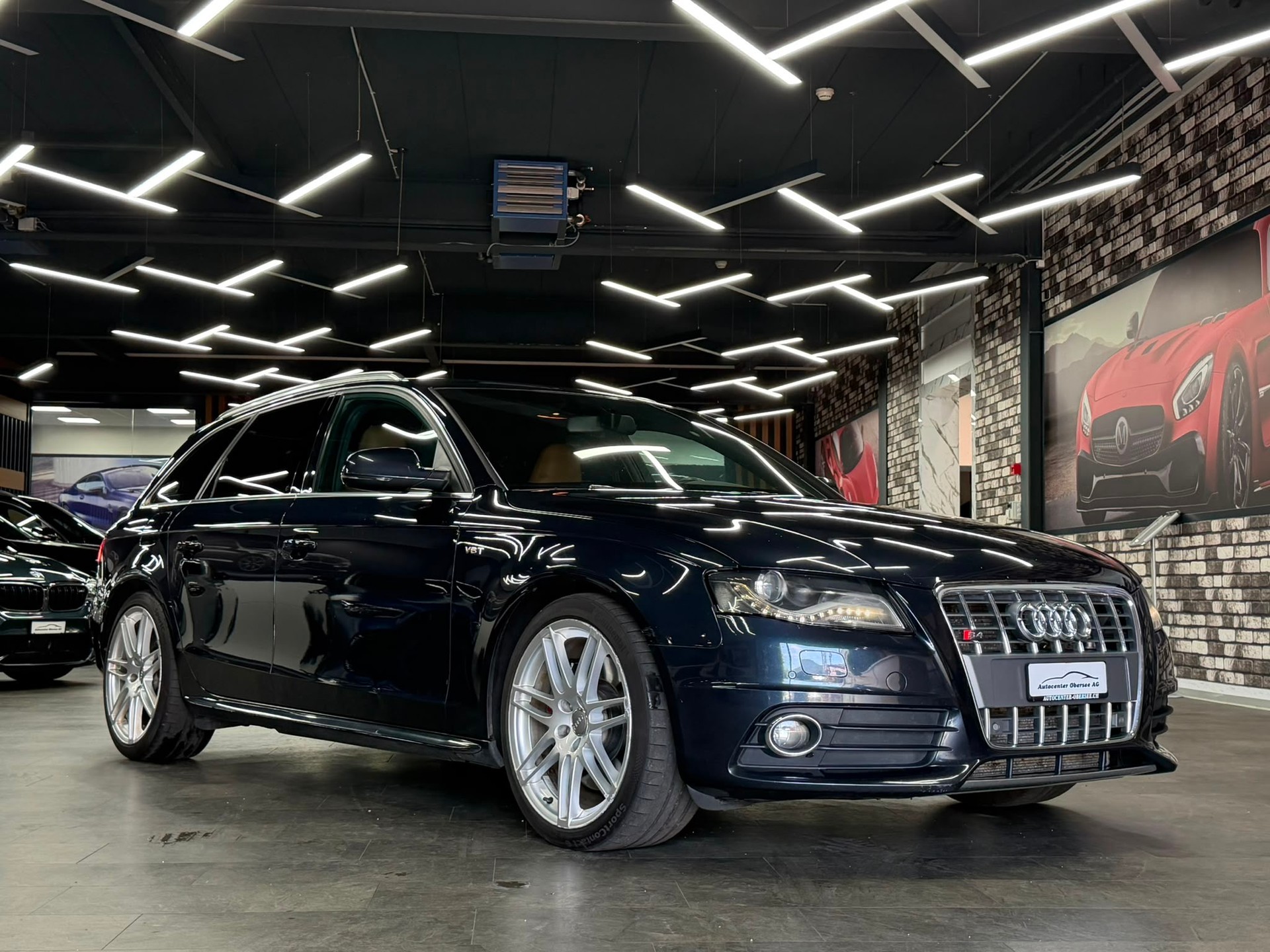 AUDI S4 Avant 3.0 TFSI quattro S-tronic-showroom-element-1