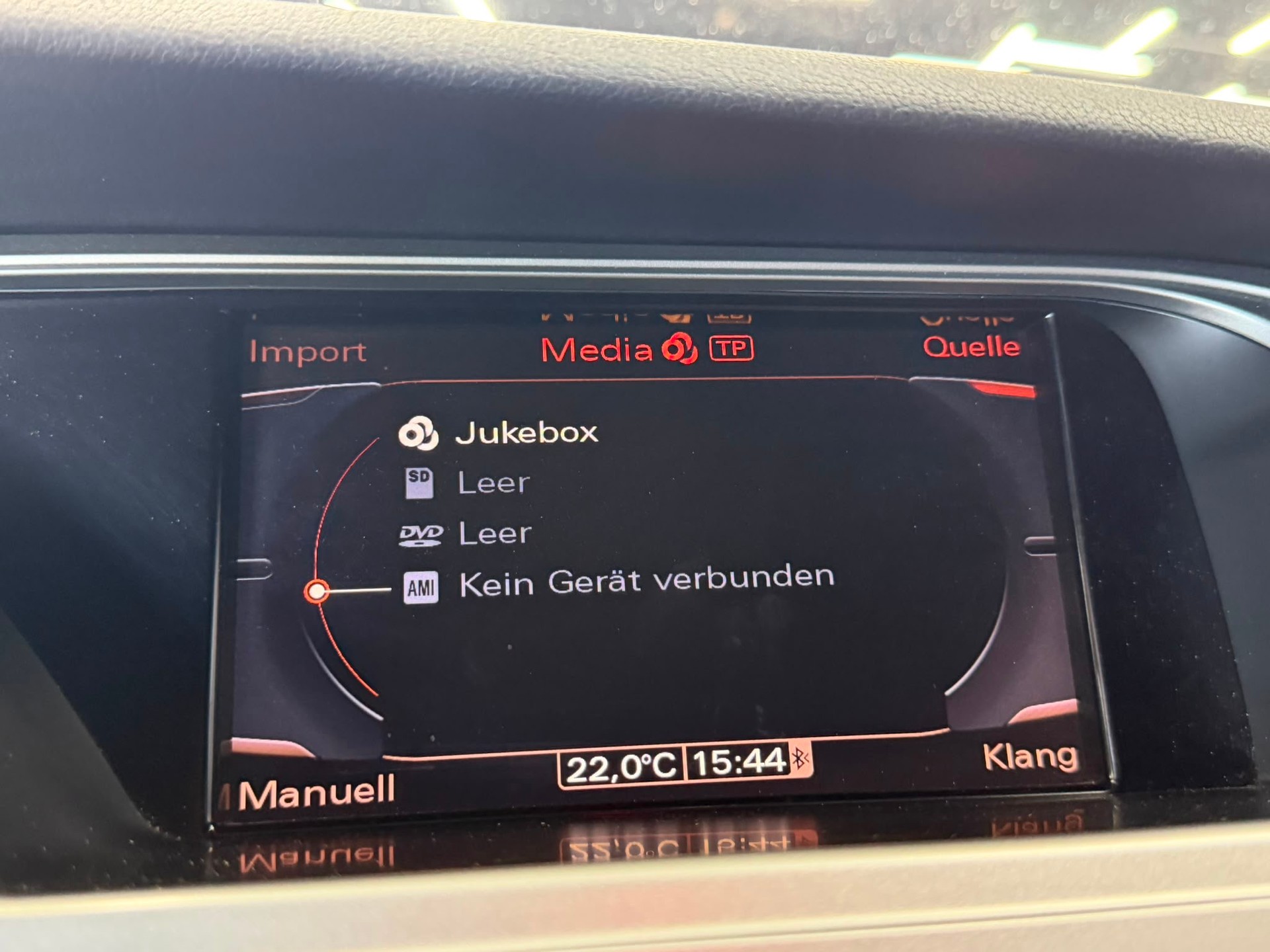 AUDI S4 Avant 3.0 TFSI quattro S-tronic-image-15