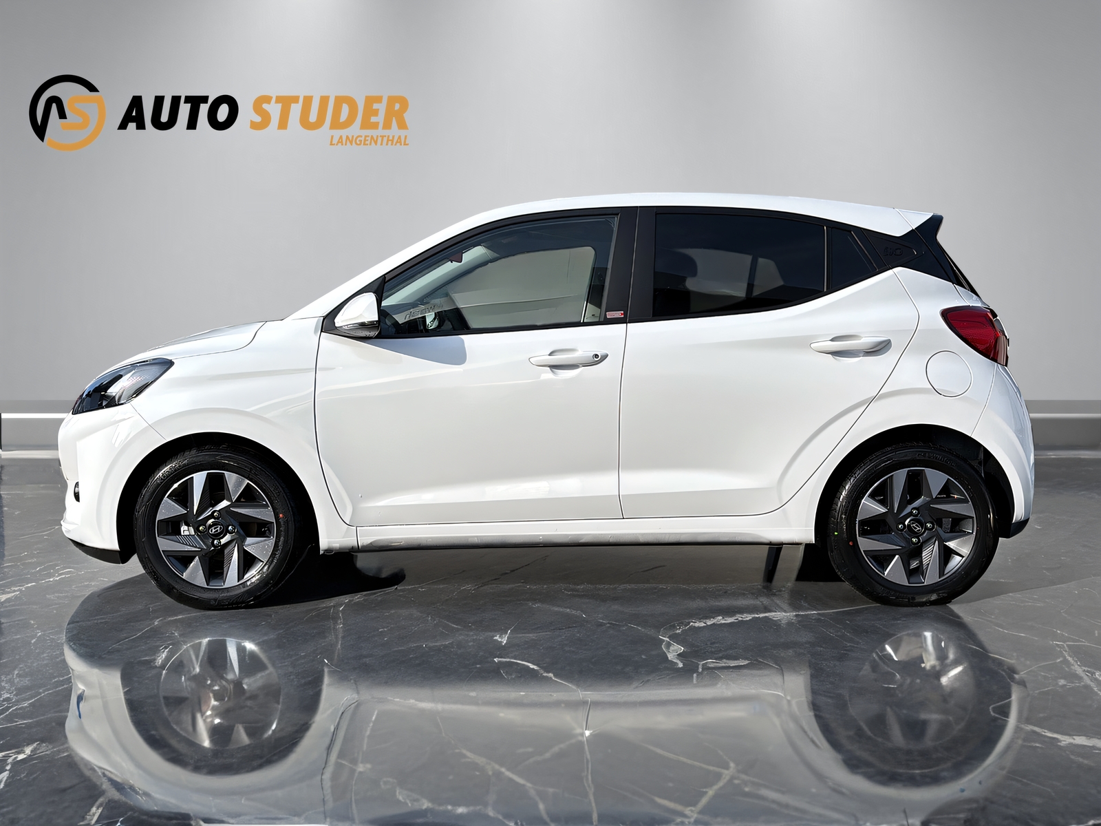HYUNDAI i10 1.2 Amplia-image-8