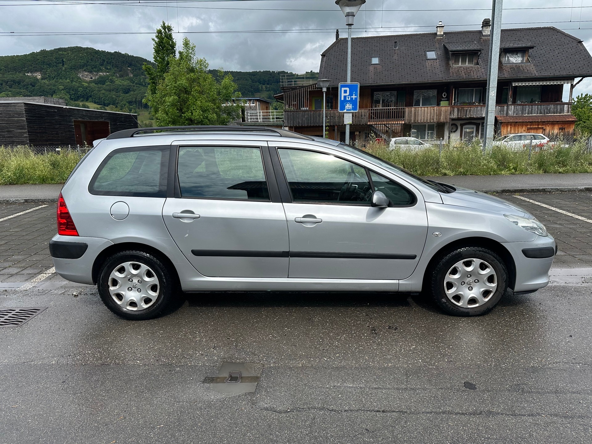 PEUGEOT 307 SW 1.6 16V D.Sign FIXPREIS-image-6