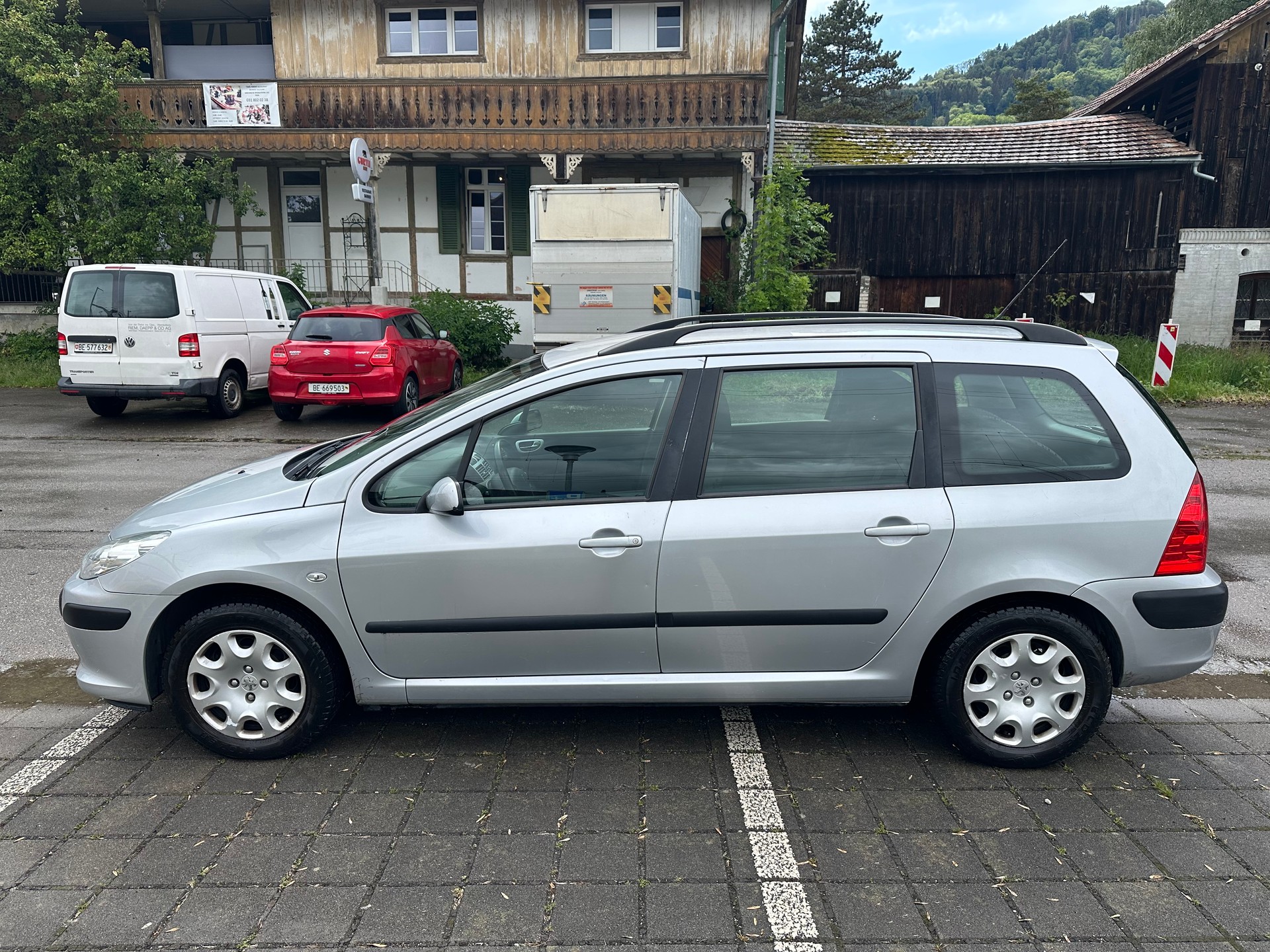 PEUGEOT 307 SW 1.6 16V D.Sign FIXPREIS