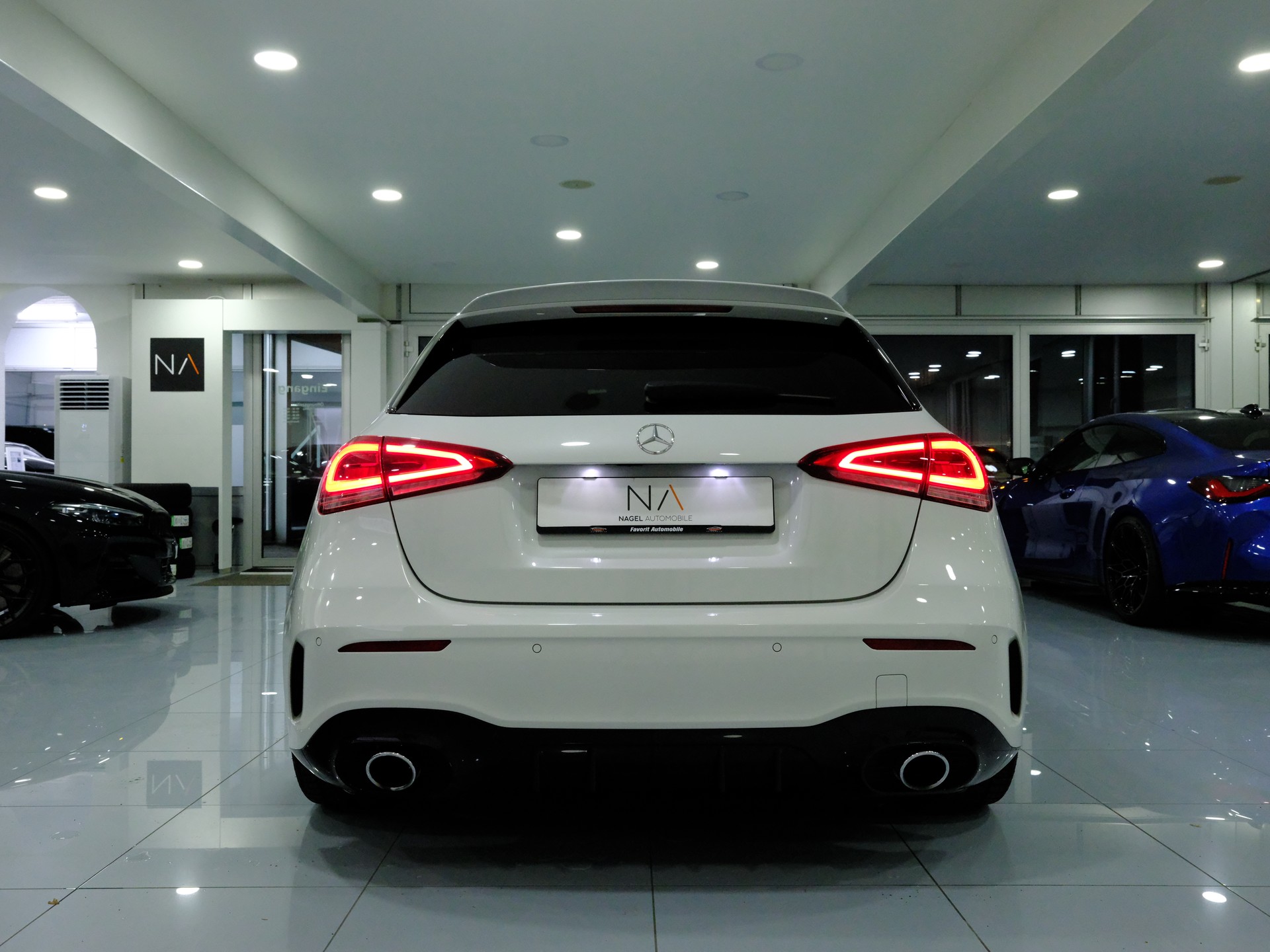 MERCEDES-BENZ A 35 AMG 4Matic Speedshift-image-5