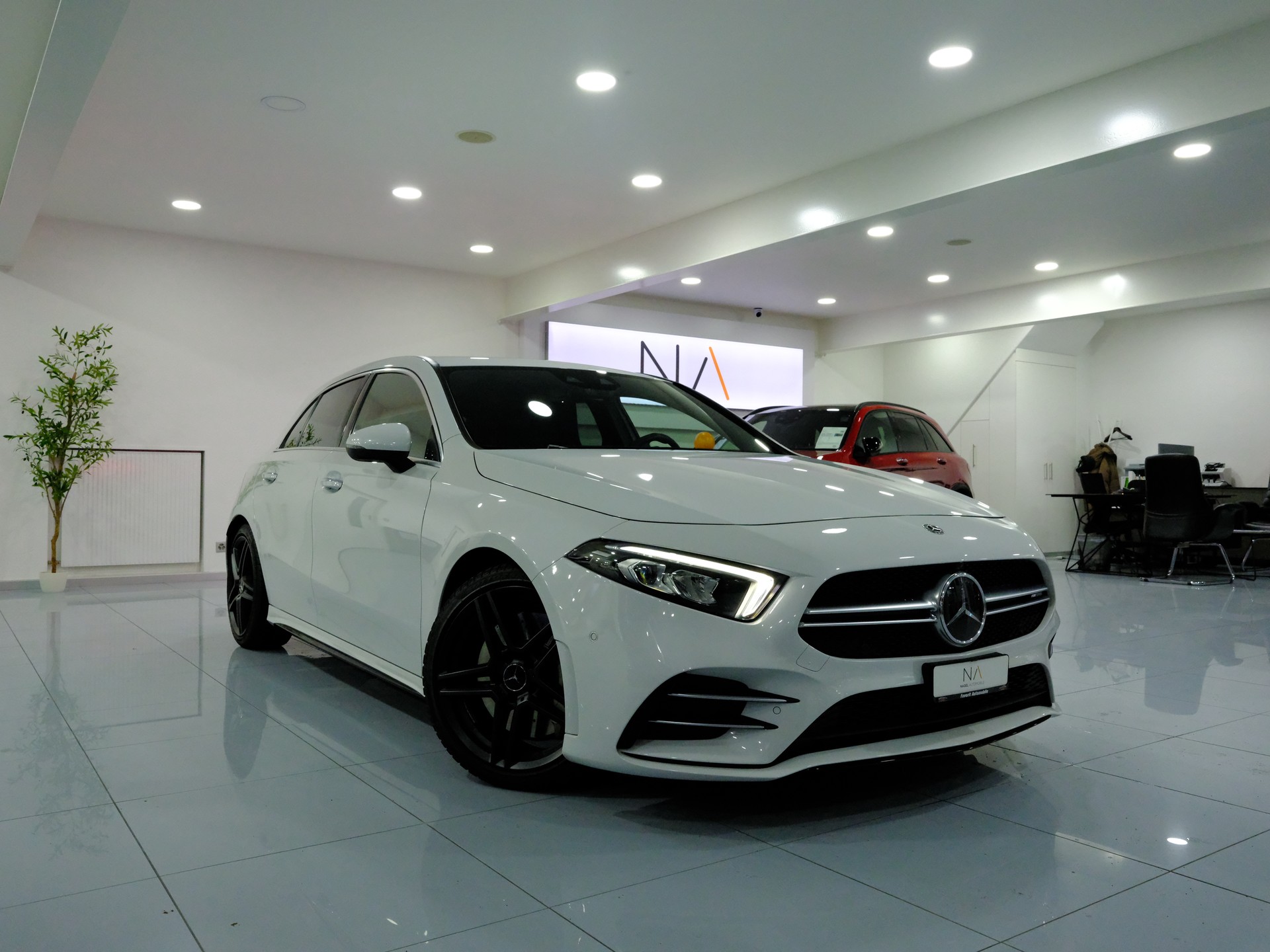 MERCEDES-BENZ A 35 AMG 4Matic Speedshift-image-0