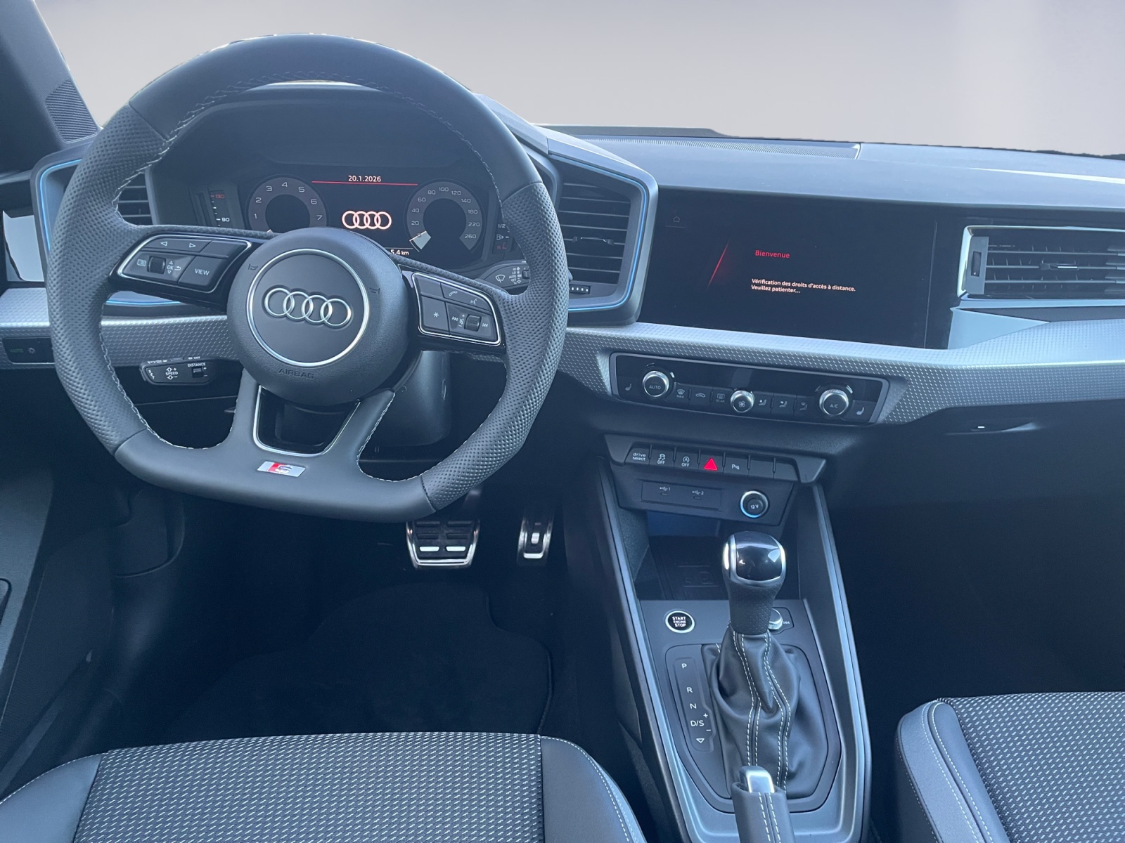 AUDI A1 Sportback 30 TFSI S Line Attraction S-tronic-image-9