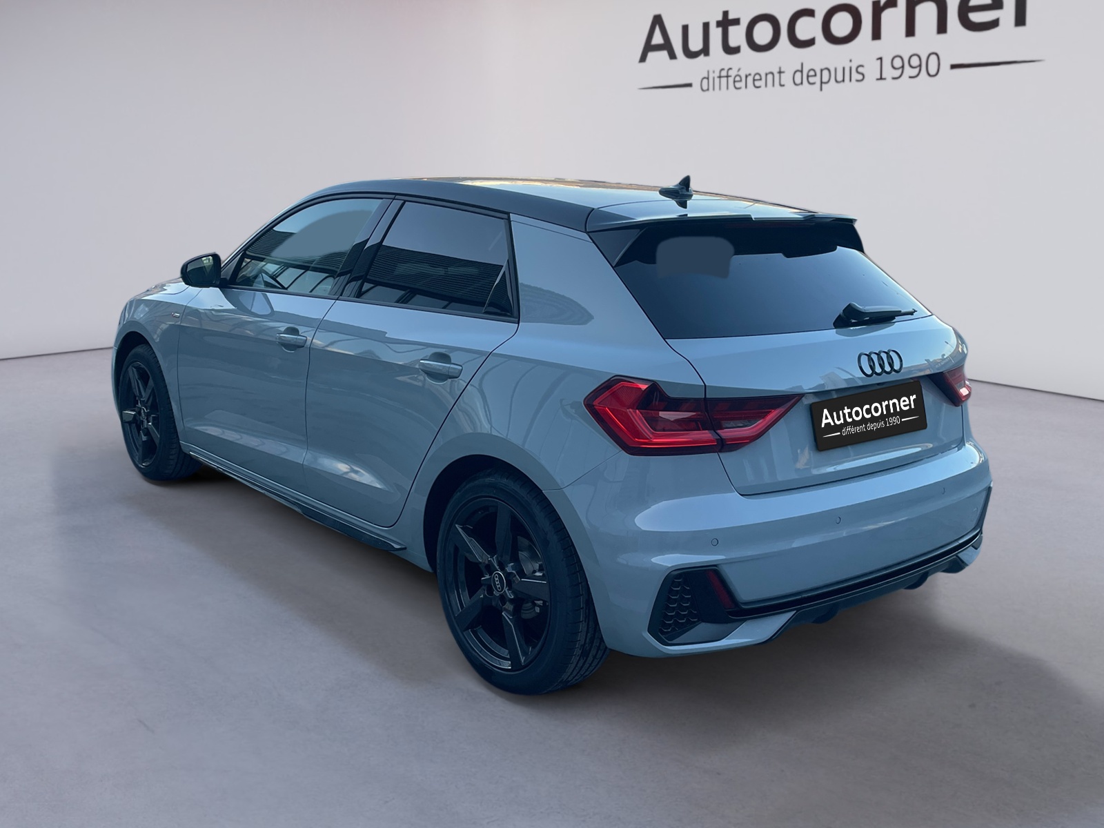 AUDI A1 Sportback 30 TFSI S Line Attraction S-tronic-image-2