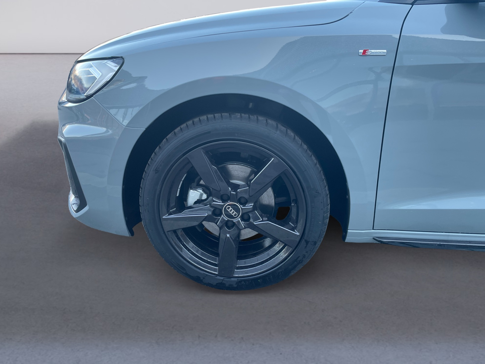 AUDI A1 Sportback 30 TFSI S Line Attraction S-tronic-image-13