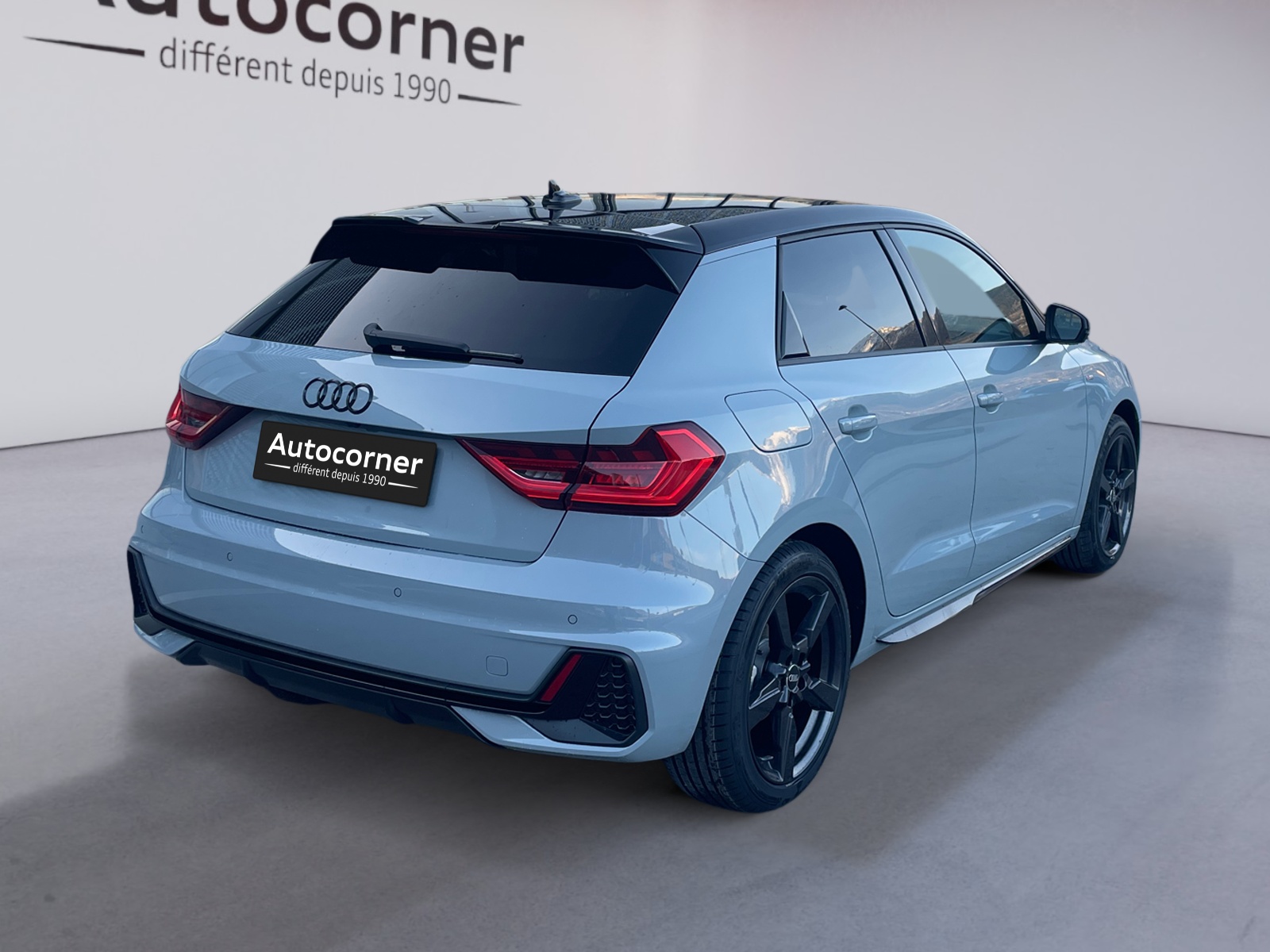 AUDI A1 Sportback 30 TFSI S Line Attraction S-tronic-image-4