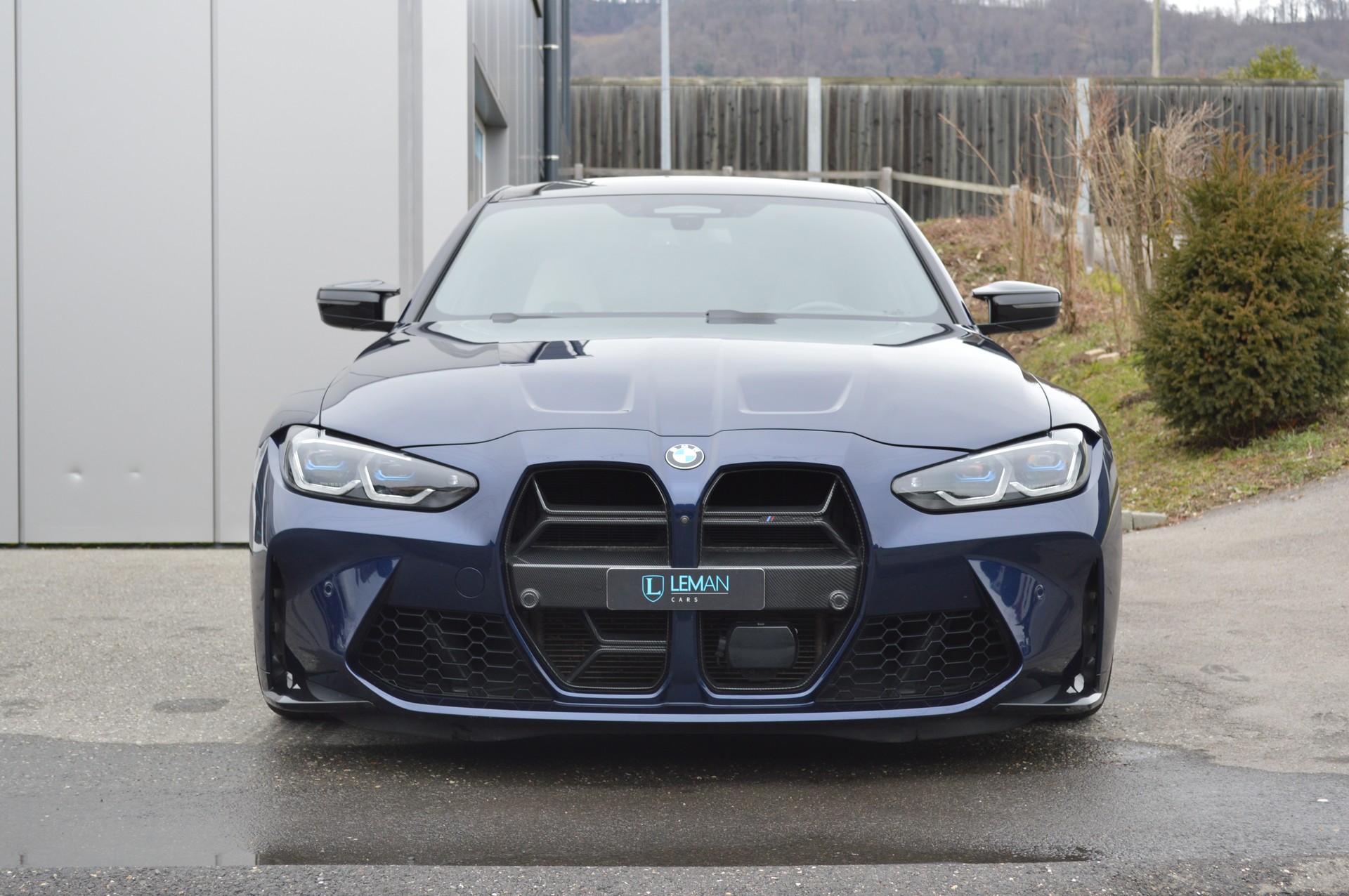 BMW M3 Competition-showroom-element-1