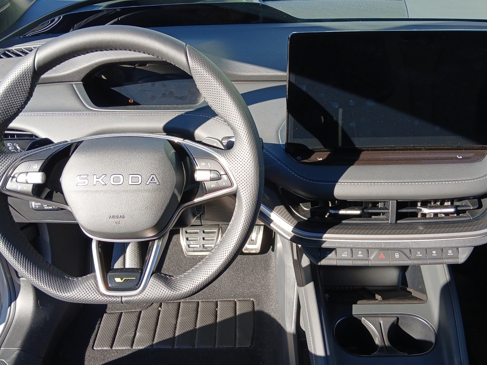 SKODA Enyaq Coupé RS 4x4-image-8
