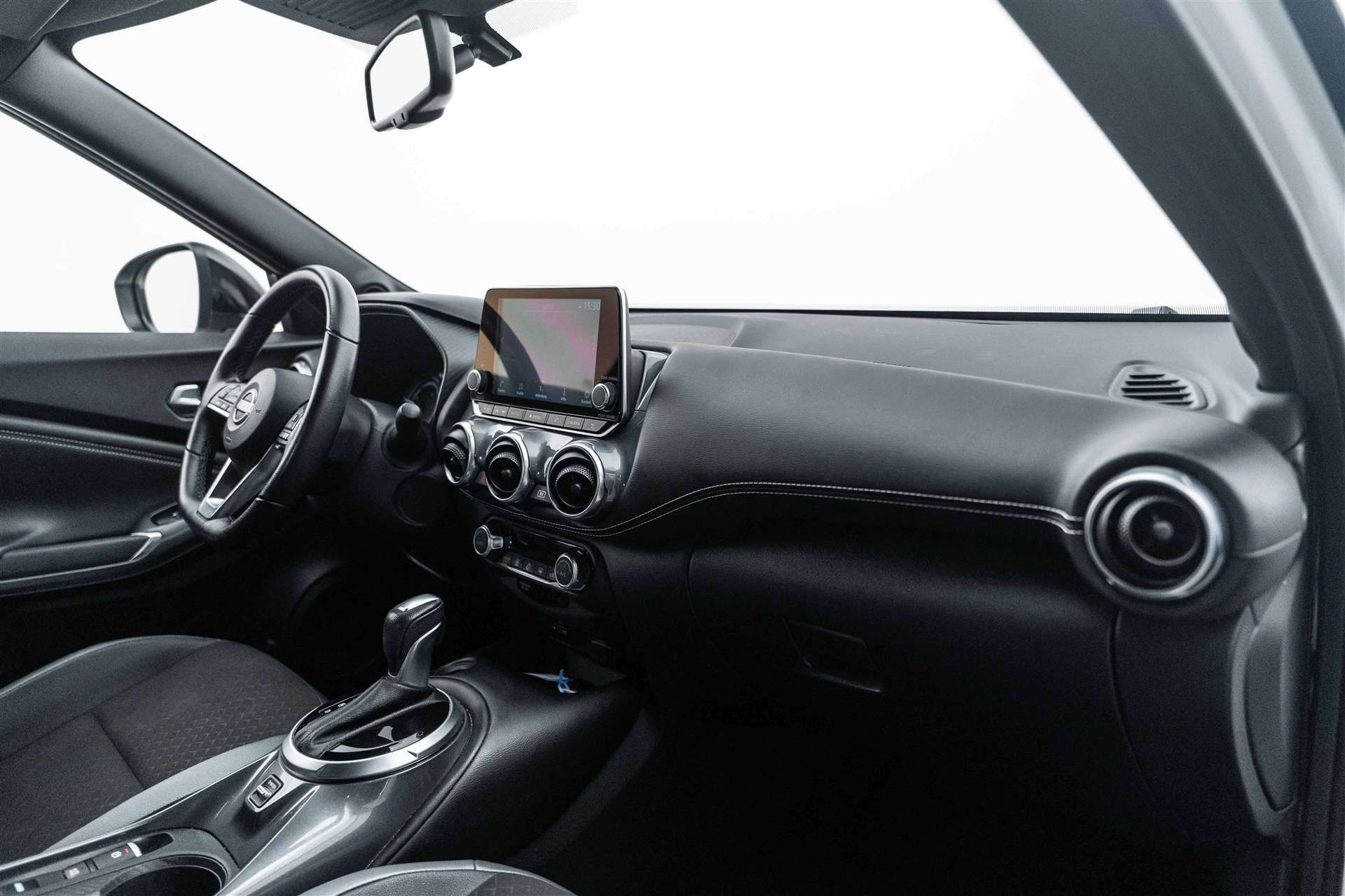 NISSAN Juke 1.6 FHEV Hybrid N-Connecta Automat-image-10