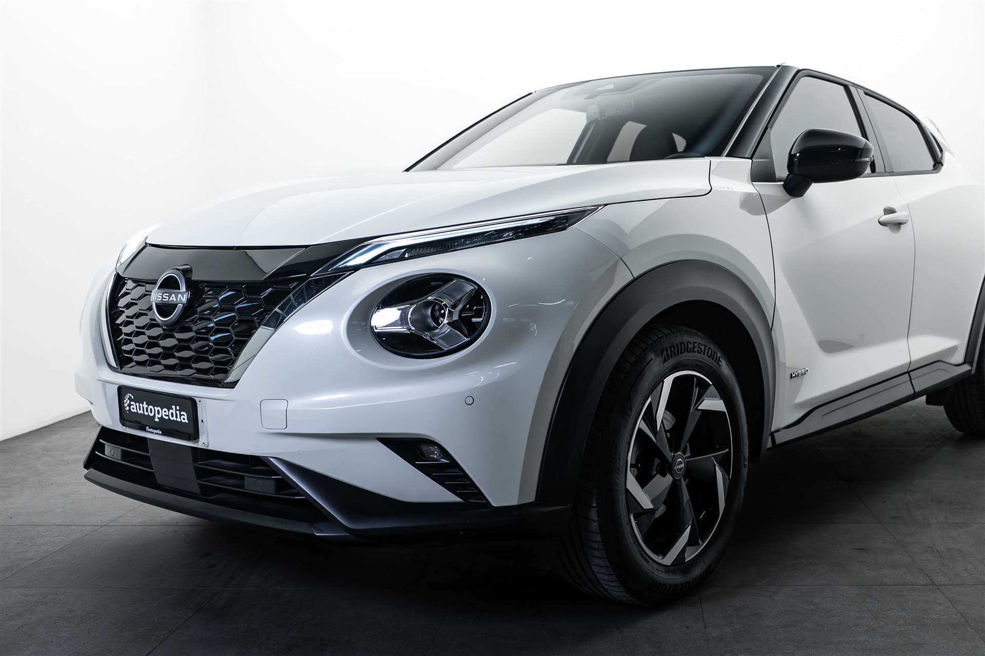 NISSAN Juke 1.6 FHEV Hybrid N-Connecta Automat-showroom-element-1