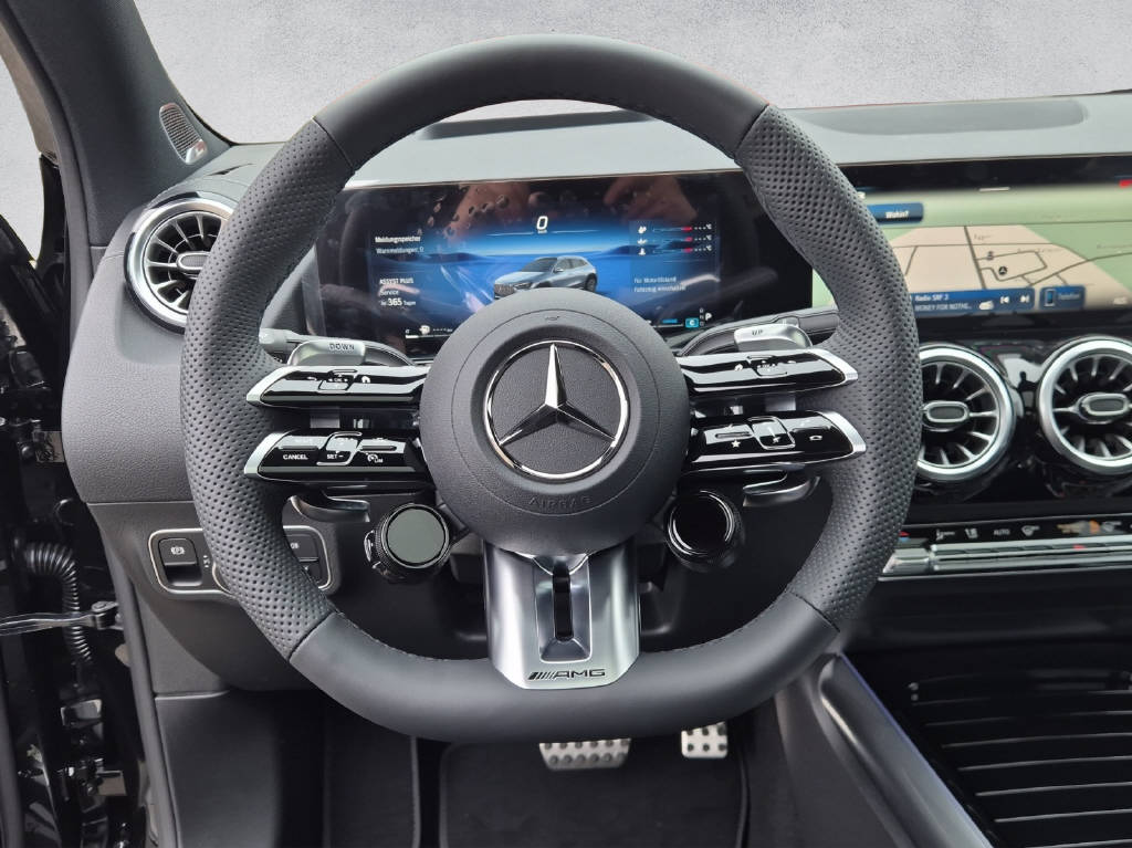 MERCEDES-BENZ GLA 35 AMG 4Matic-image-9