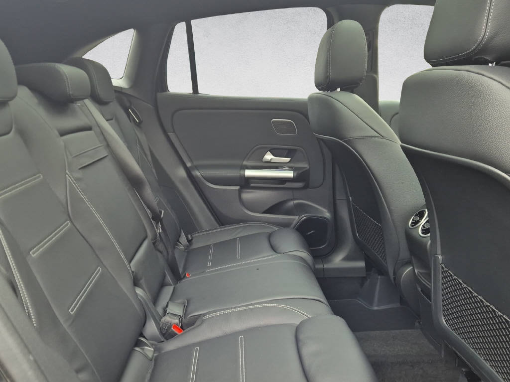 MERCEDES-BENZ GLA 35 AMG 4Matic-image-10
