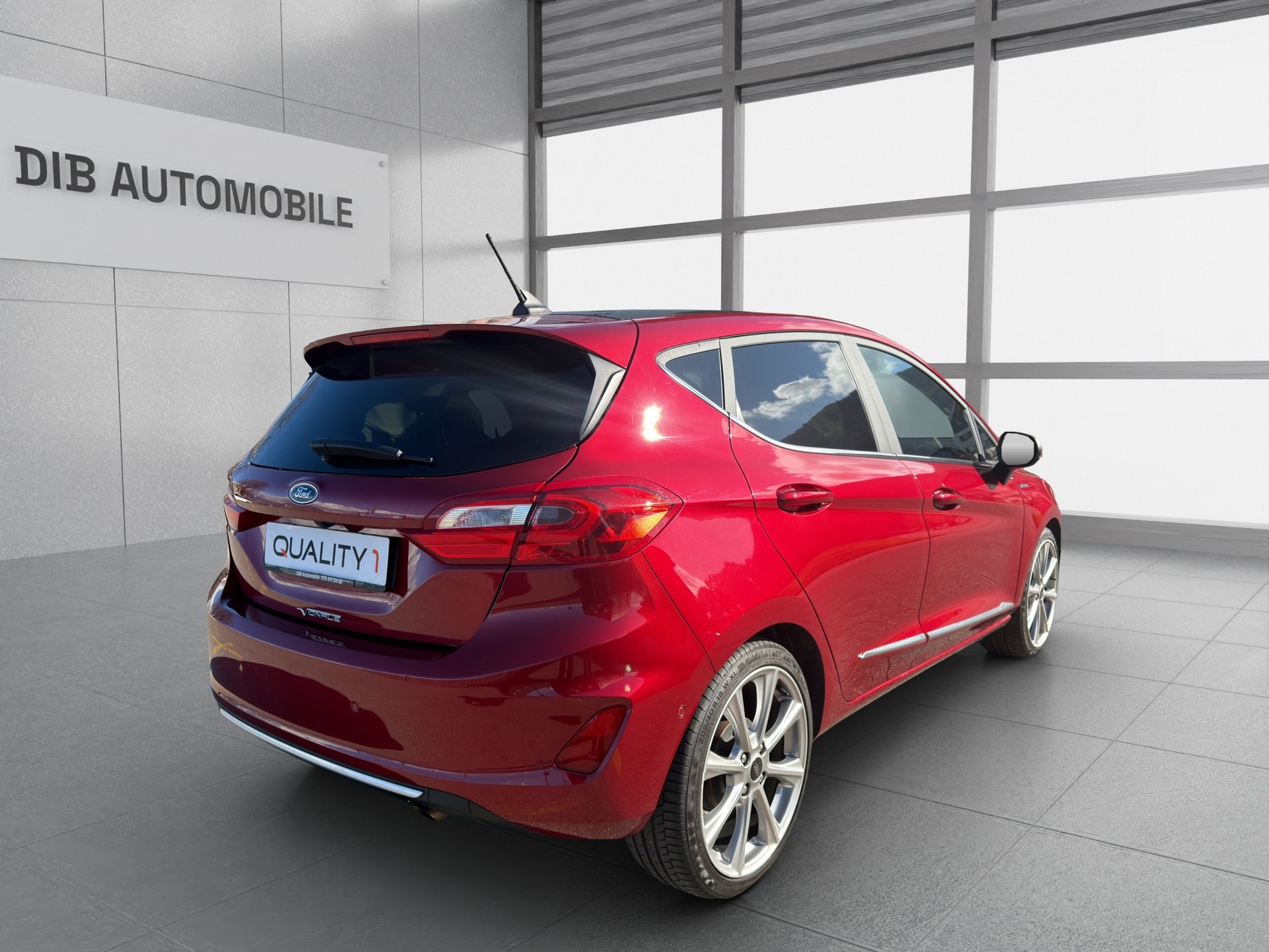 FORD Fiesta 1.0 SCTi Vignale Automat*TOP ZUSTAND*TOP AUSSTATTUNG*NUR 28000 KM*-showroom-element-2