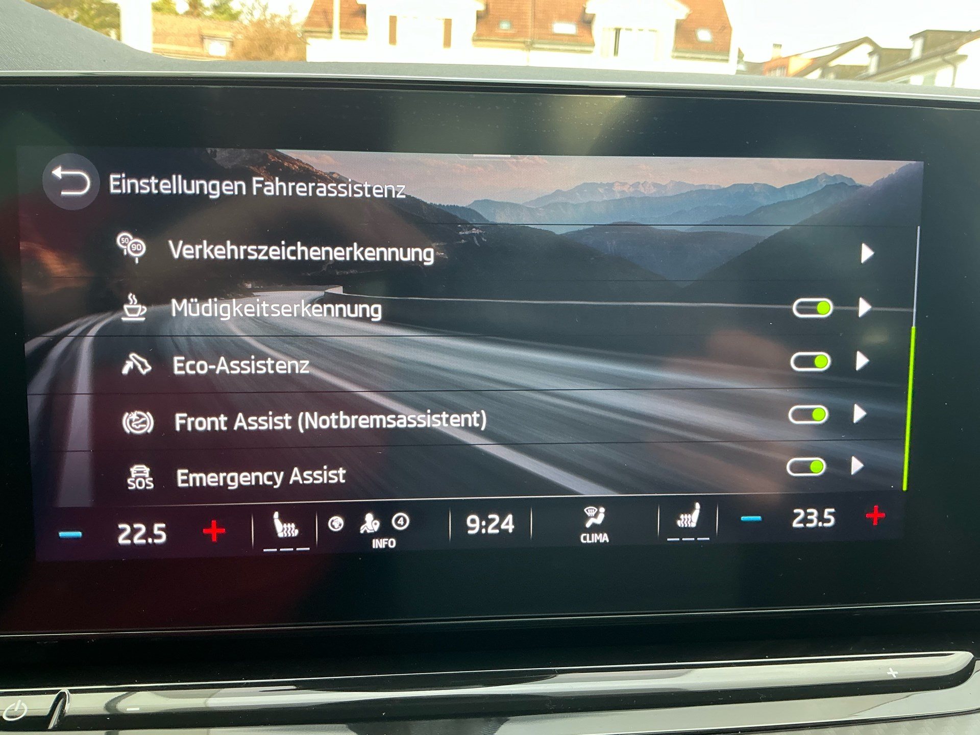 SKODA Octavia Combi RS 4x4 *** TOPAUSSTATTUNG ***-image-20