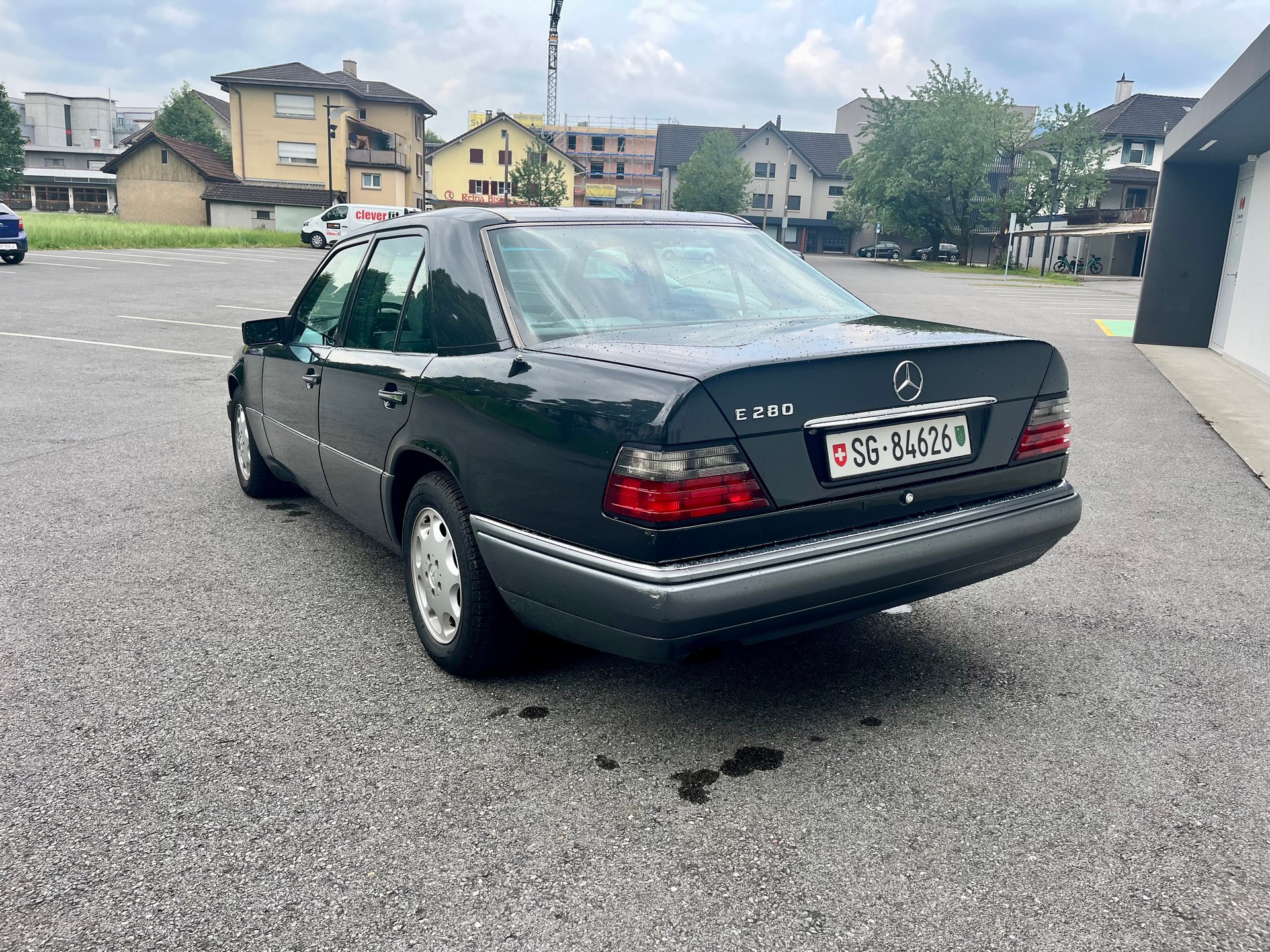 MERCEDES-BENZ E 280 Business Automatic-image-1