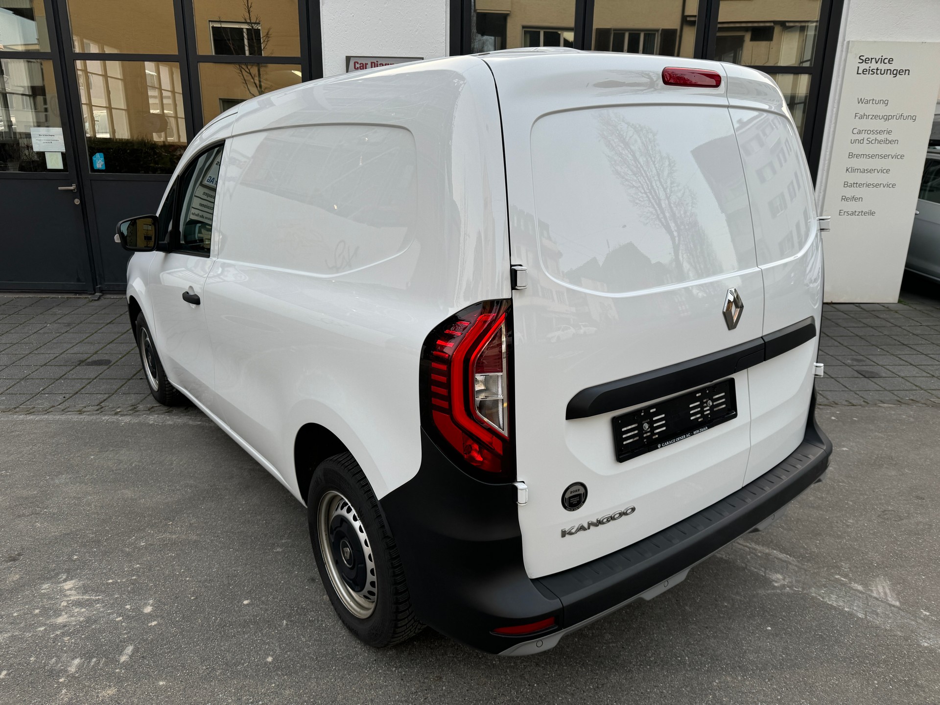RENAULT Kangoo Van 1.3TCe Standard 130 PF Extra-image-6