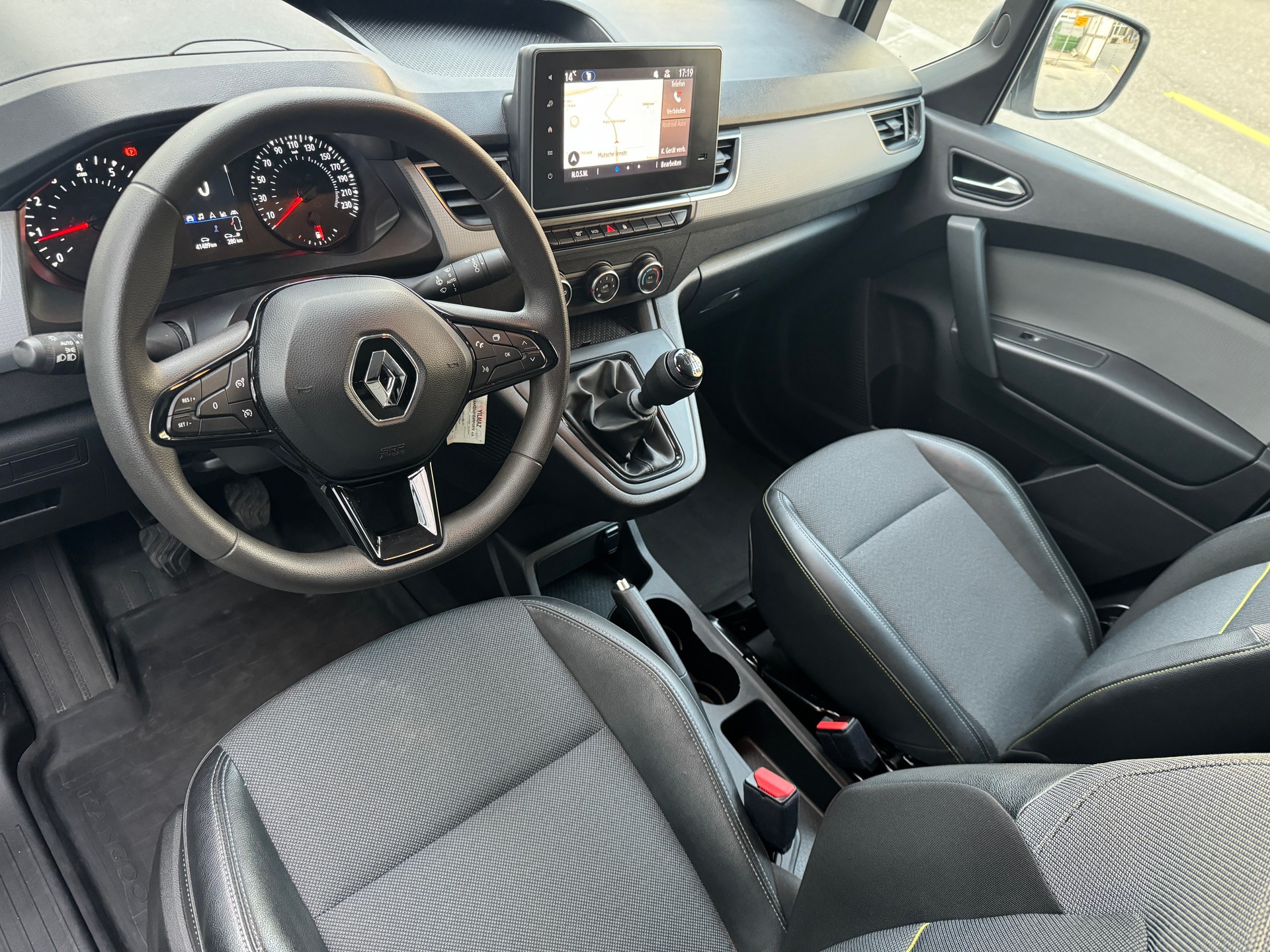 RENAULT Kangoo Van 1.3TCe Standard 130 PF Extra-image-8