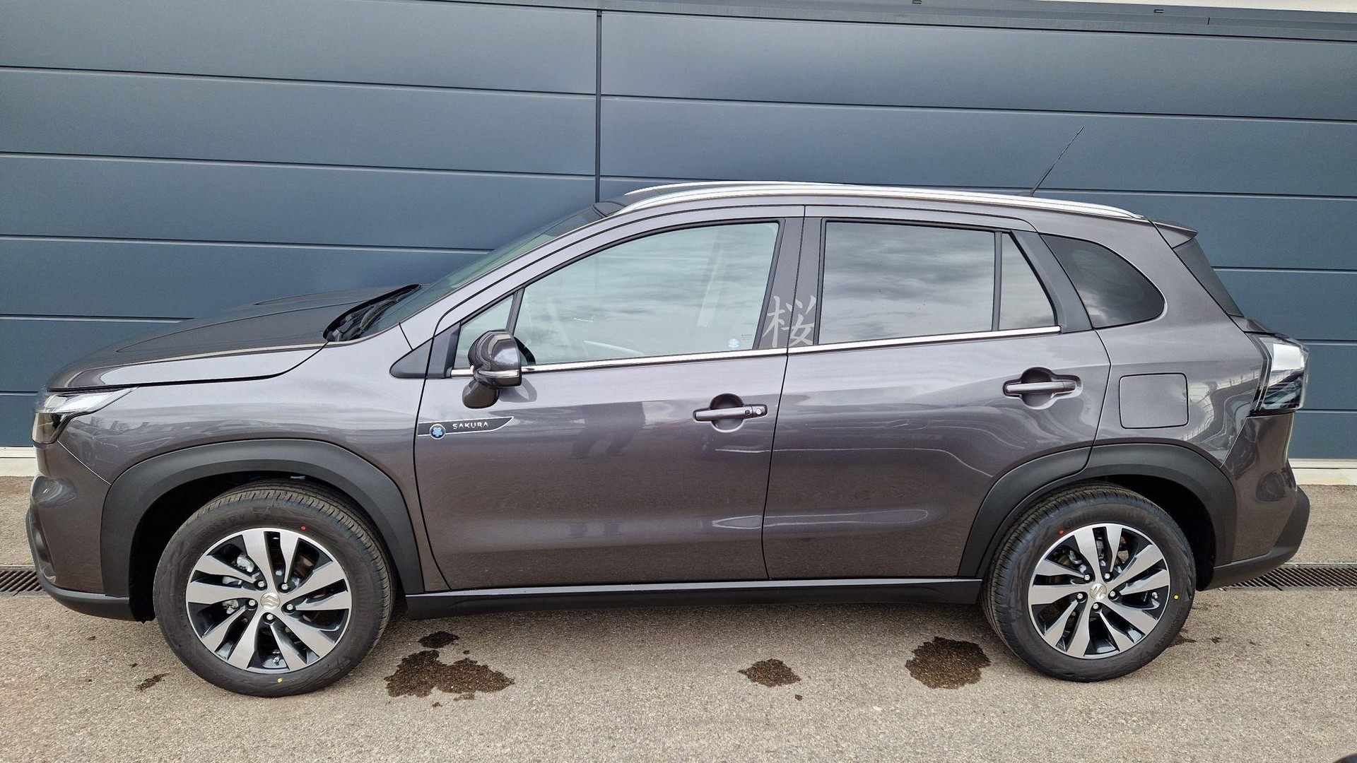 SUZUKI S-Cross 1.4 T Sakura Top Hybrid 4x4-image-1