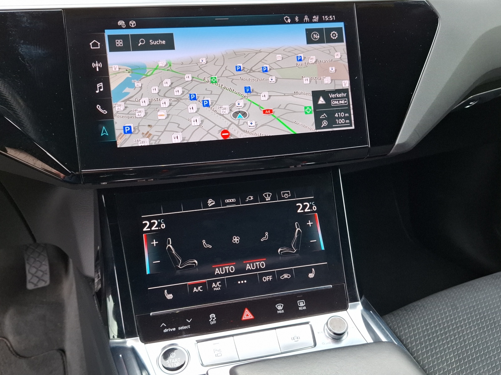 AUDI e-tron 55 S Line Black Edition quattro-image-11